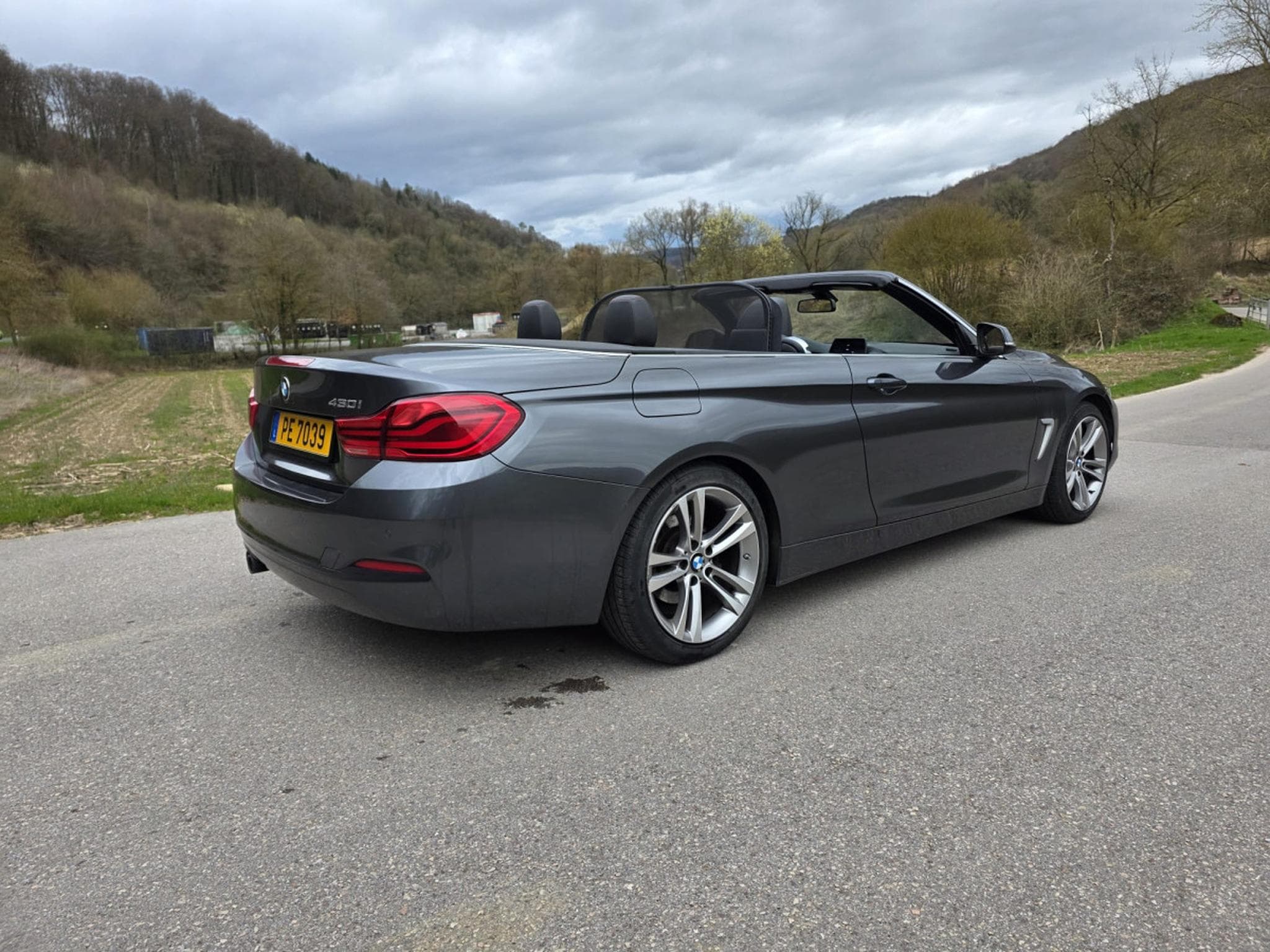 BMW 430 i Aut. Cabrio Sport line (2019) - Foto 4