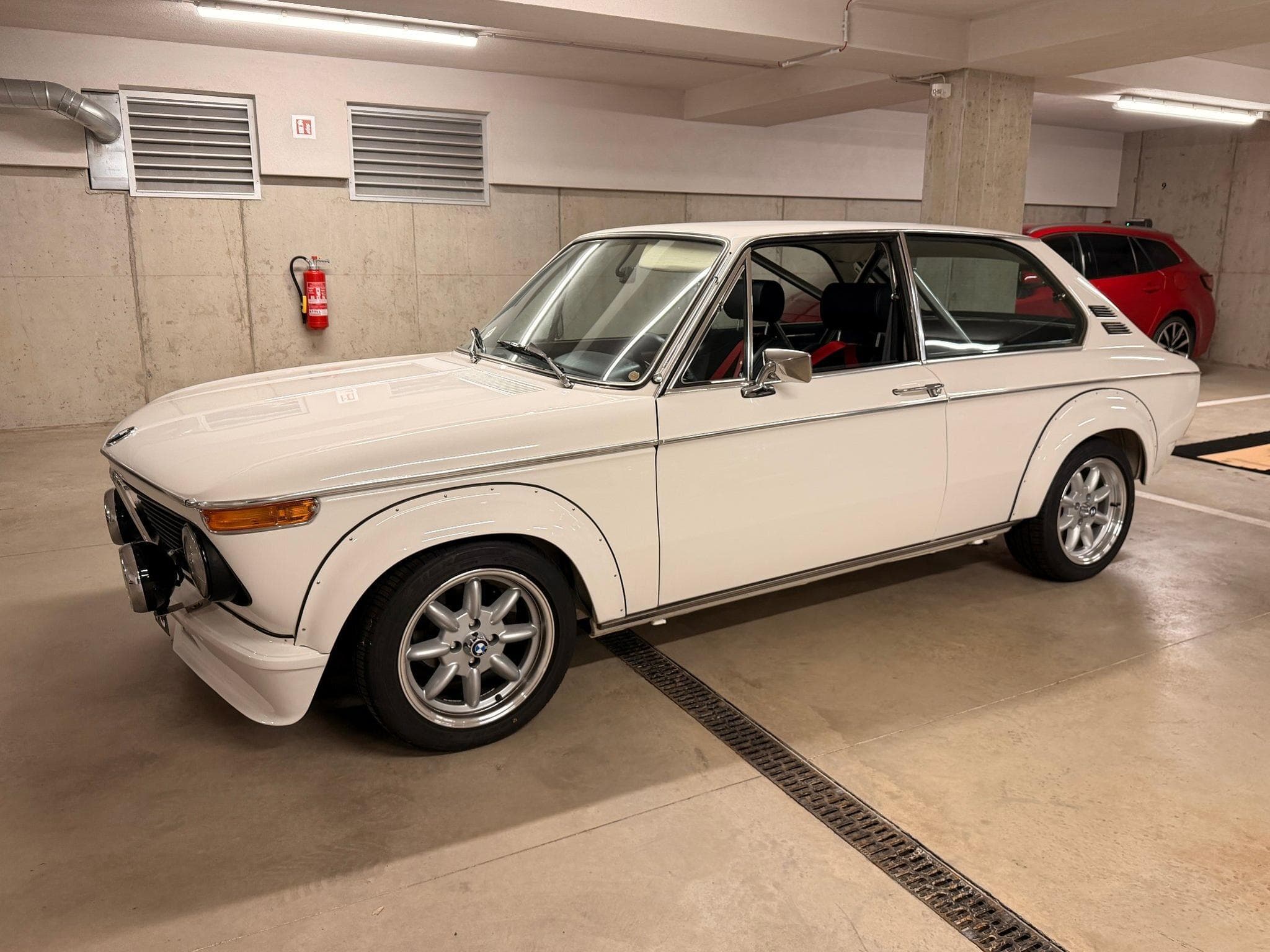 BMW 2002 Tii (1971) - Photo 2