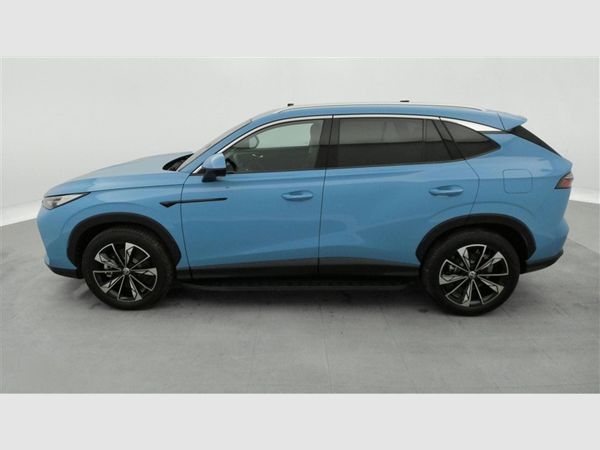 MG EHS 1.5 PHEV Comfort NAVI / FULL LED / CAMERA / JA 19" (2026) - Photo 3