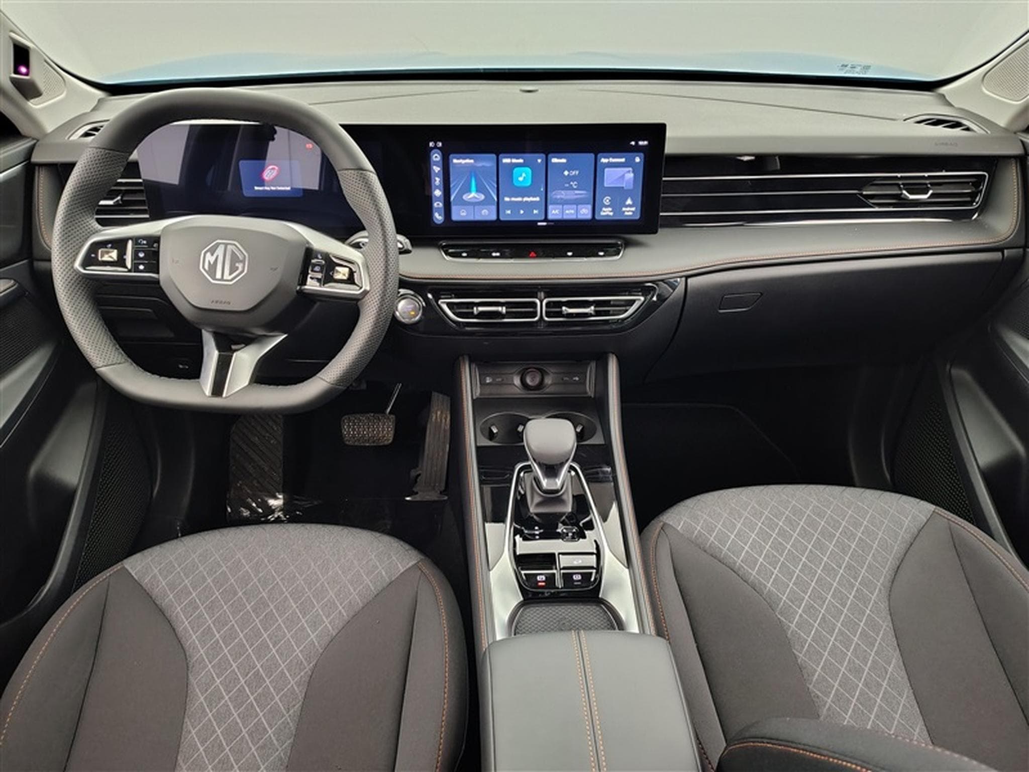 MG EHS 1.5 PHEV Comfort NAVI / FULL LED / CAMERA / JA 19" (2026) - Photo 8