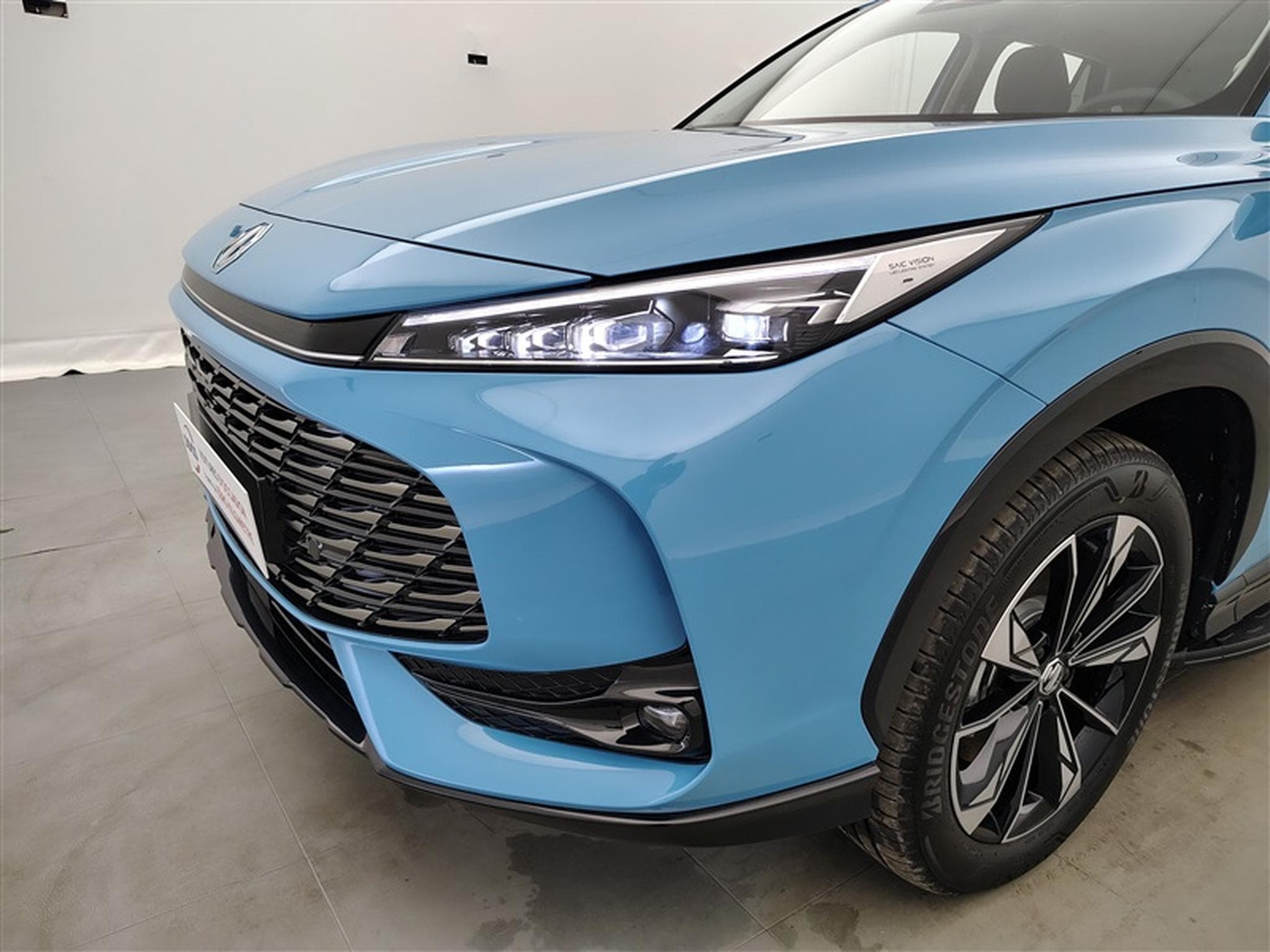 MG EHS 1.5 PHEV Comfort NAVI / FULL LED / CAMERA / JA 19" (2026) - Photo 15