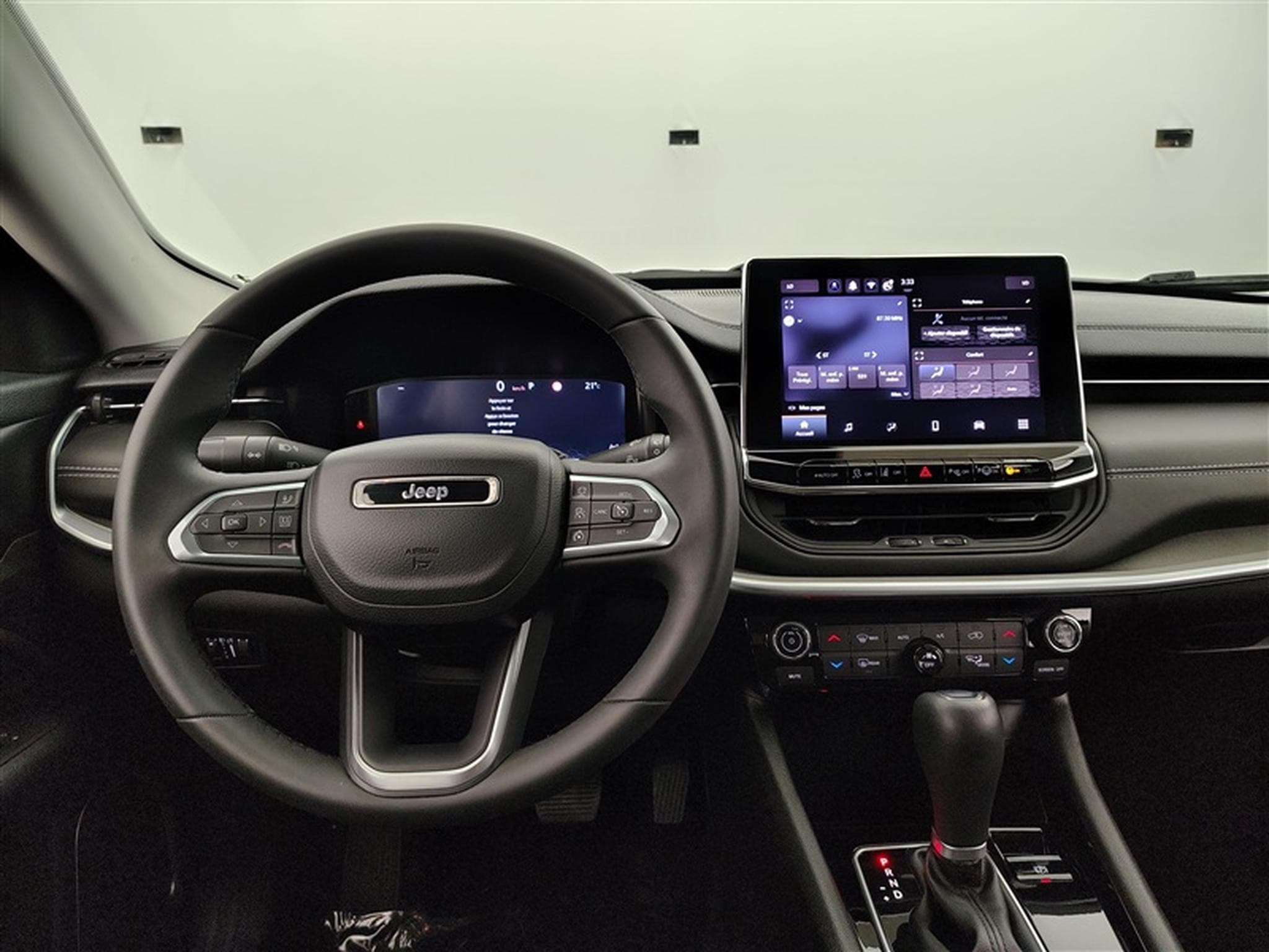 Jeep Compass 1.5 Turbo 130Cv T4 BVR7 e-Hybrid Altitude CARPLAY / CAMERA (2025) - Photo 9