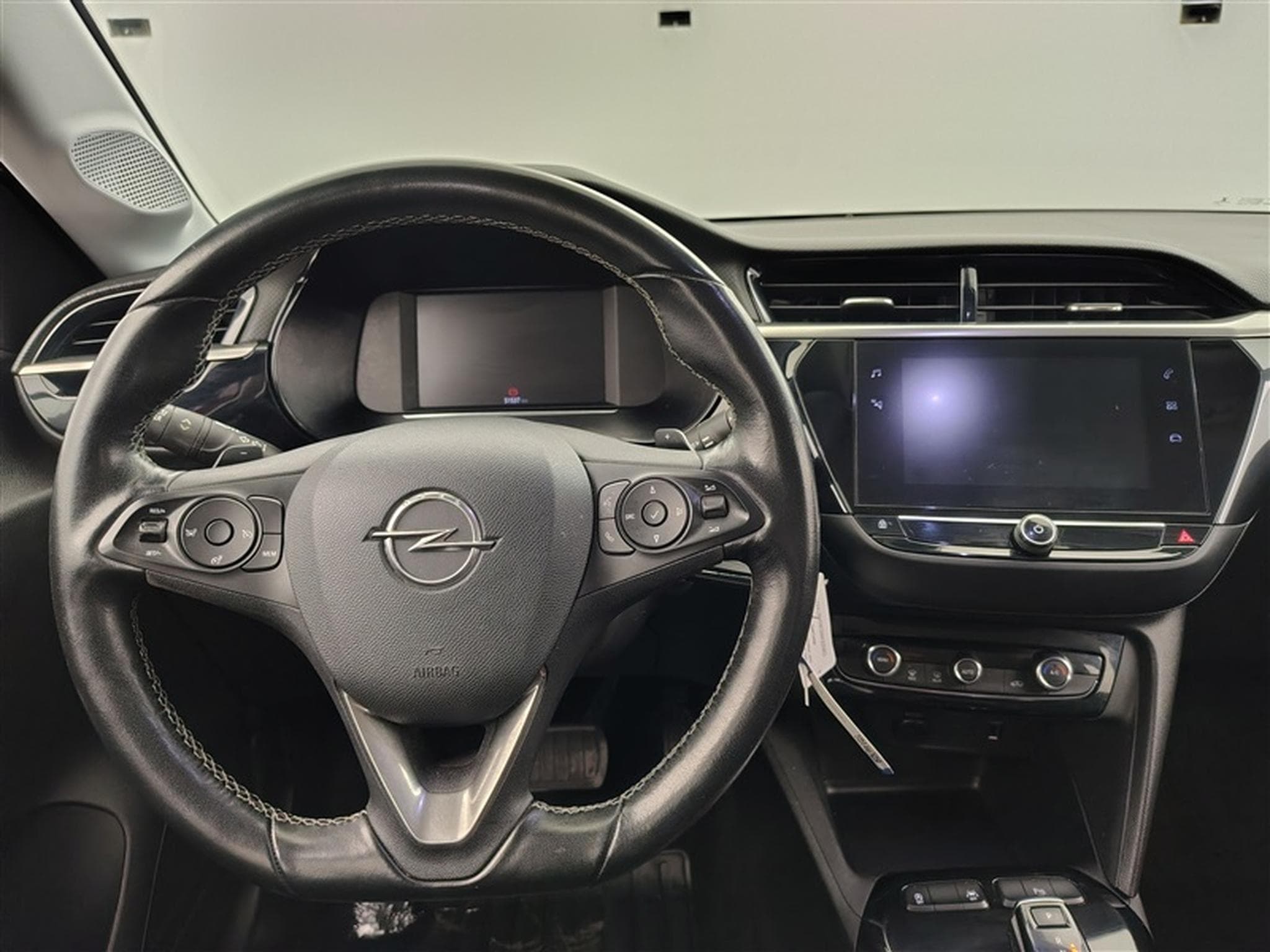 Opel Corsa 1.2 Turbo 100Cv AT8 Elegance NAVI / CARPLAY / CAMERA (2021) - Photo 9
