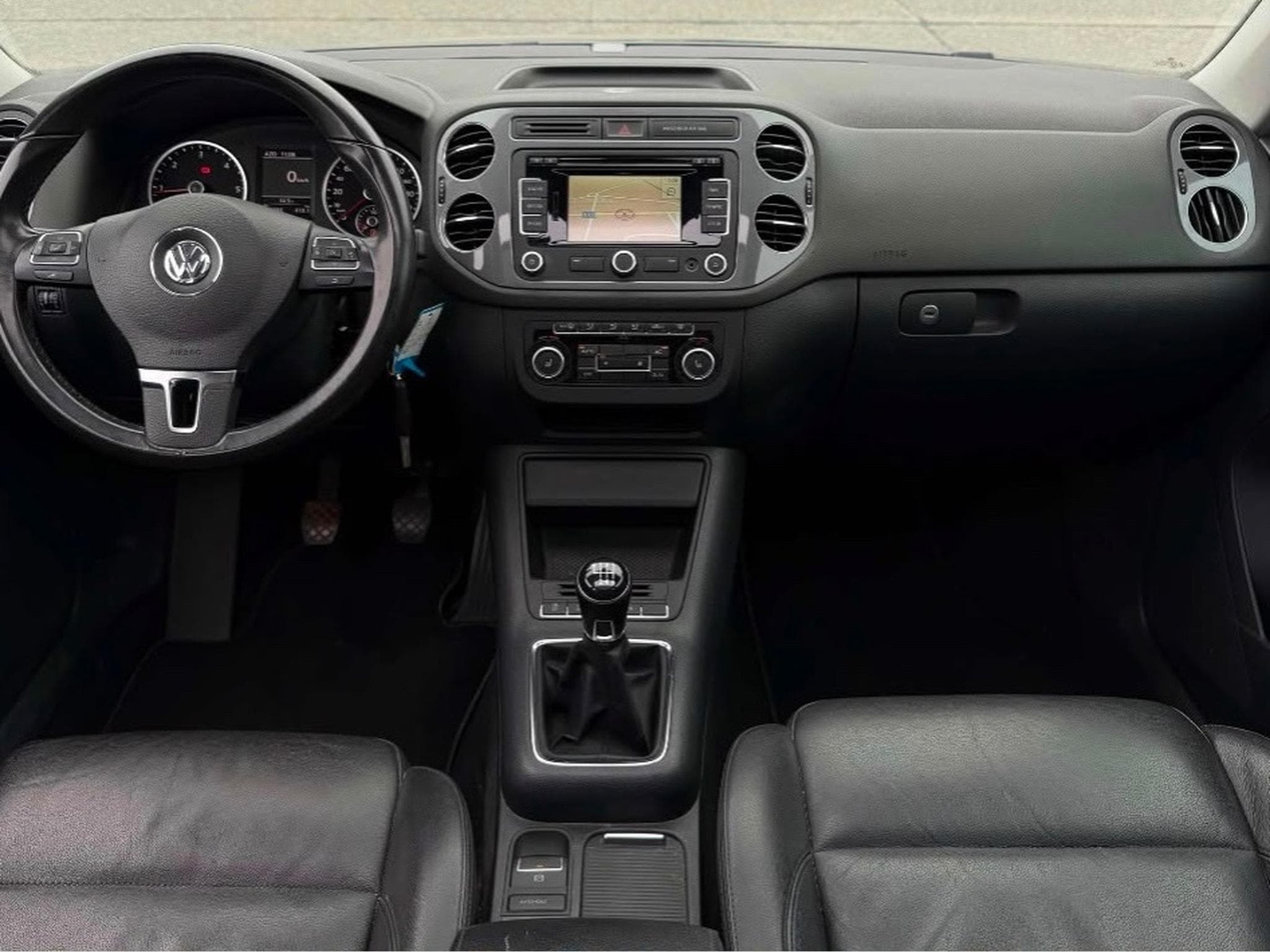 VW Tiguan Tiguan 2.0 TDI  BlueMotion PANO FULL (2013) - Photo 7