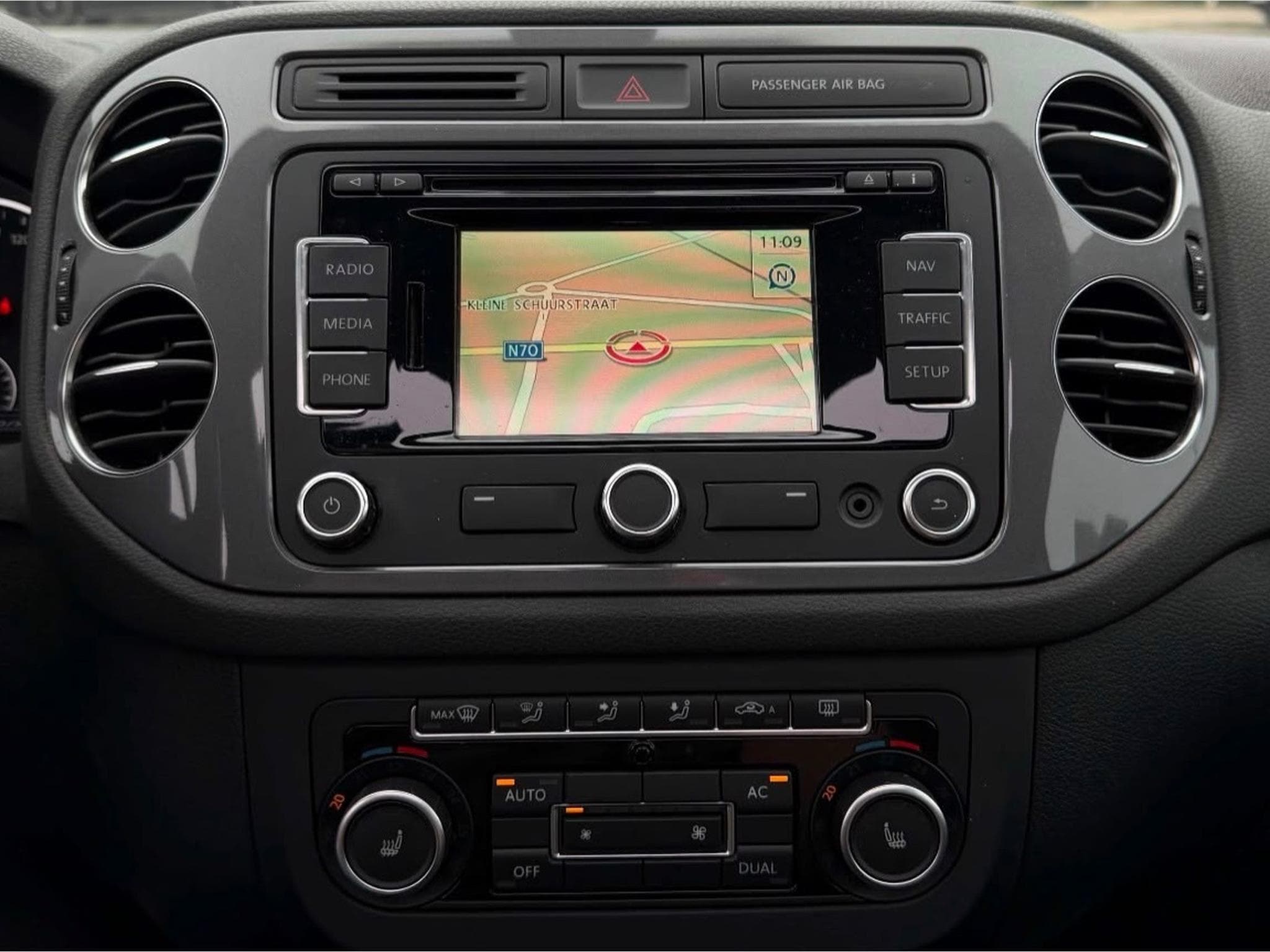 VW Tiguan Tiguan 2.0 TDI  BlueMotion PANO FULL (2013) - Photo 11
