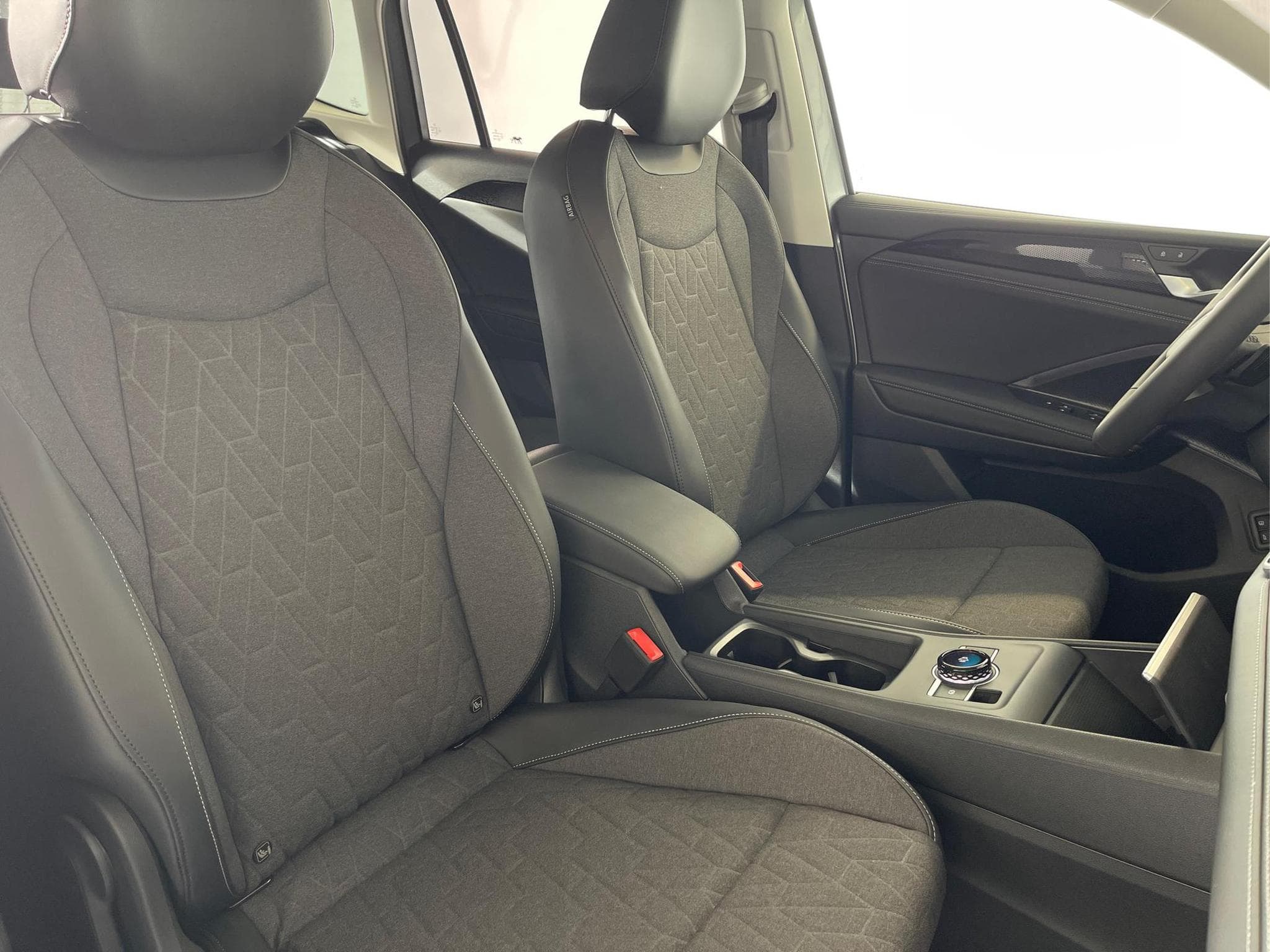 VW Tiguan LIFE (2026) - Foto 17