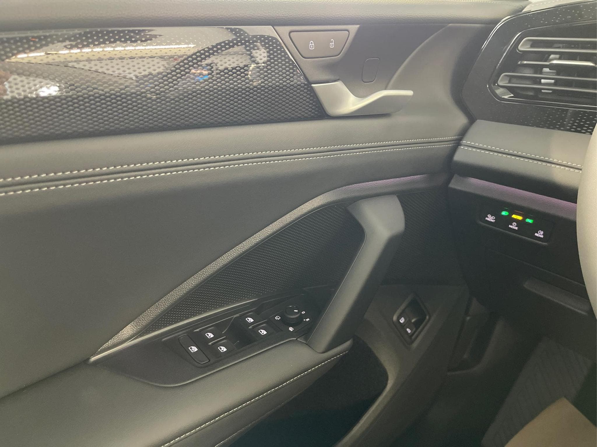 VW Tiguan LIFE (2026) - Foto 13