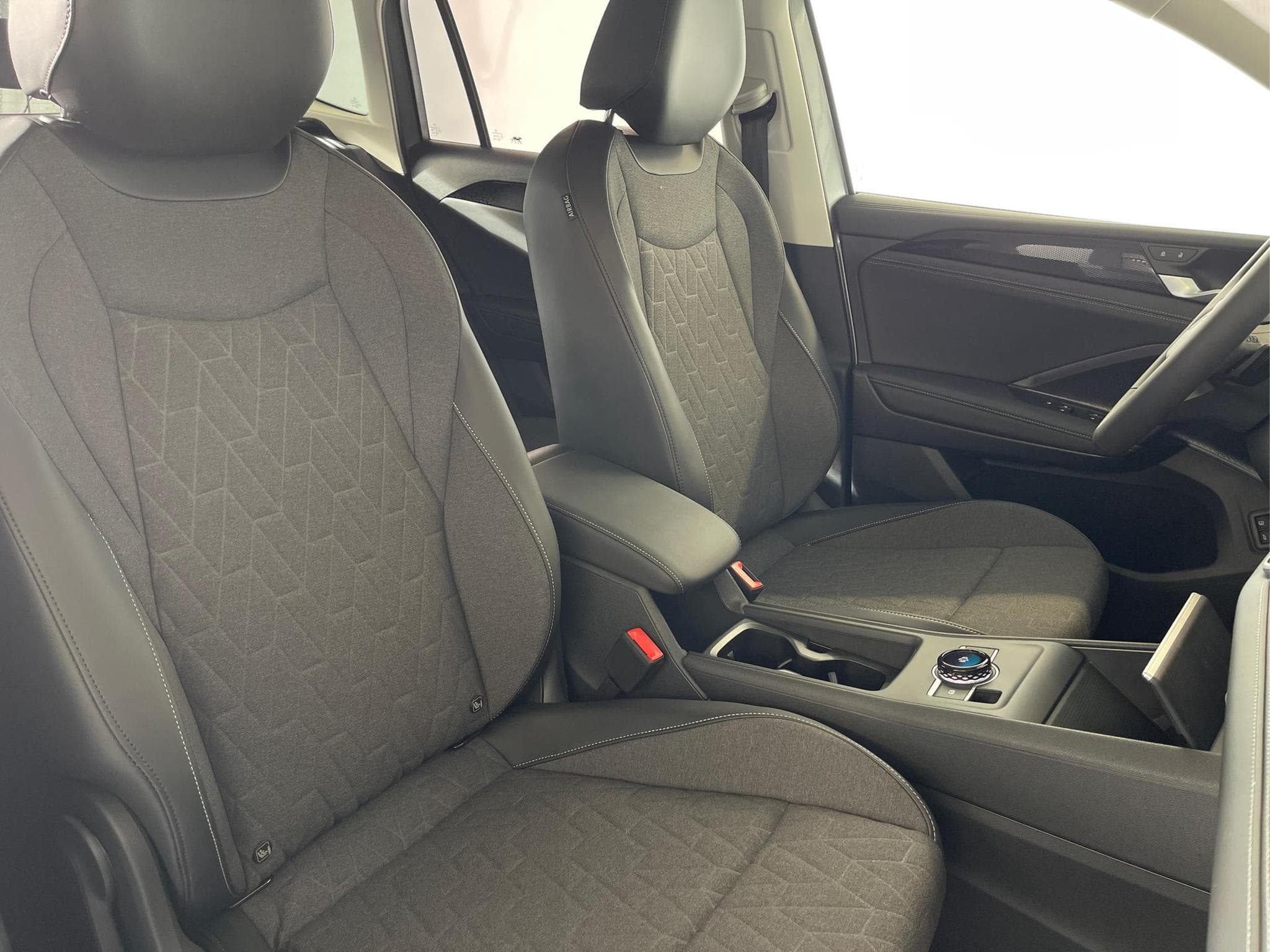 VW Tiguan LIFE (2026) - Foto 17