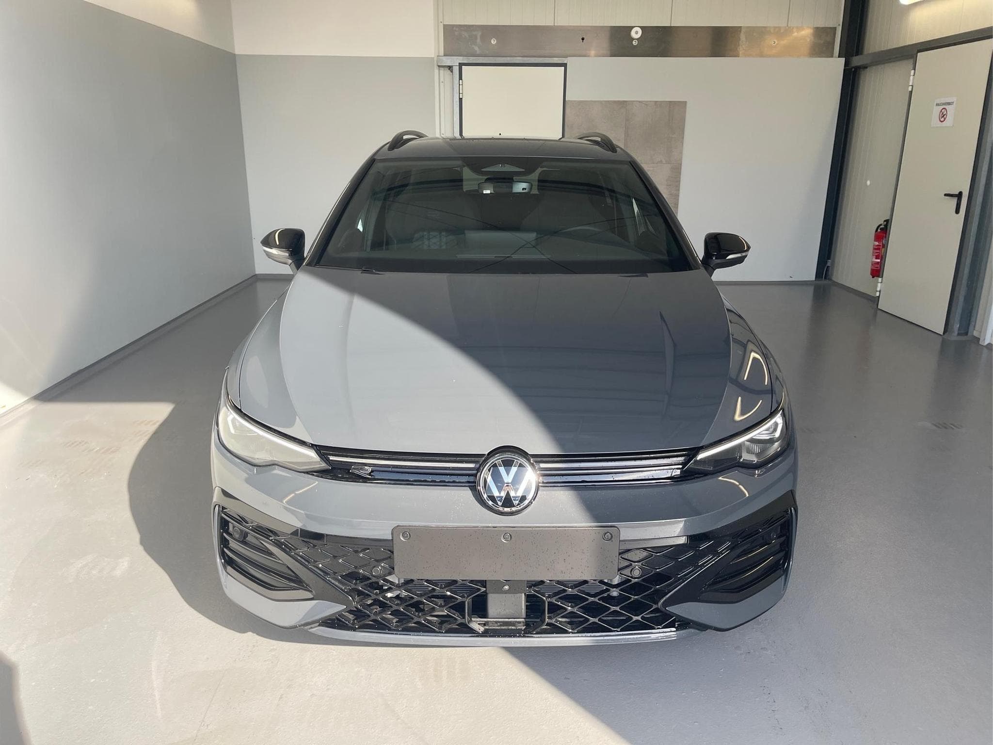 VW Golf Variant R-Line (2026) - Foto 2