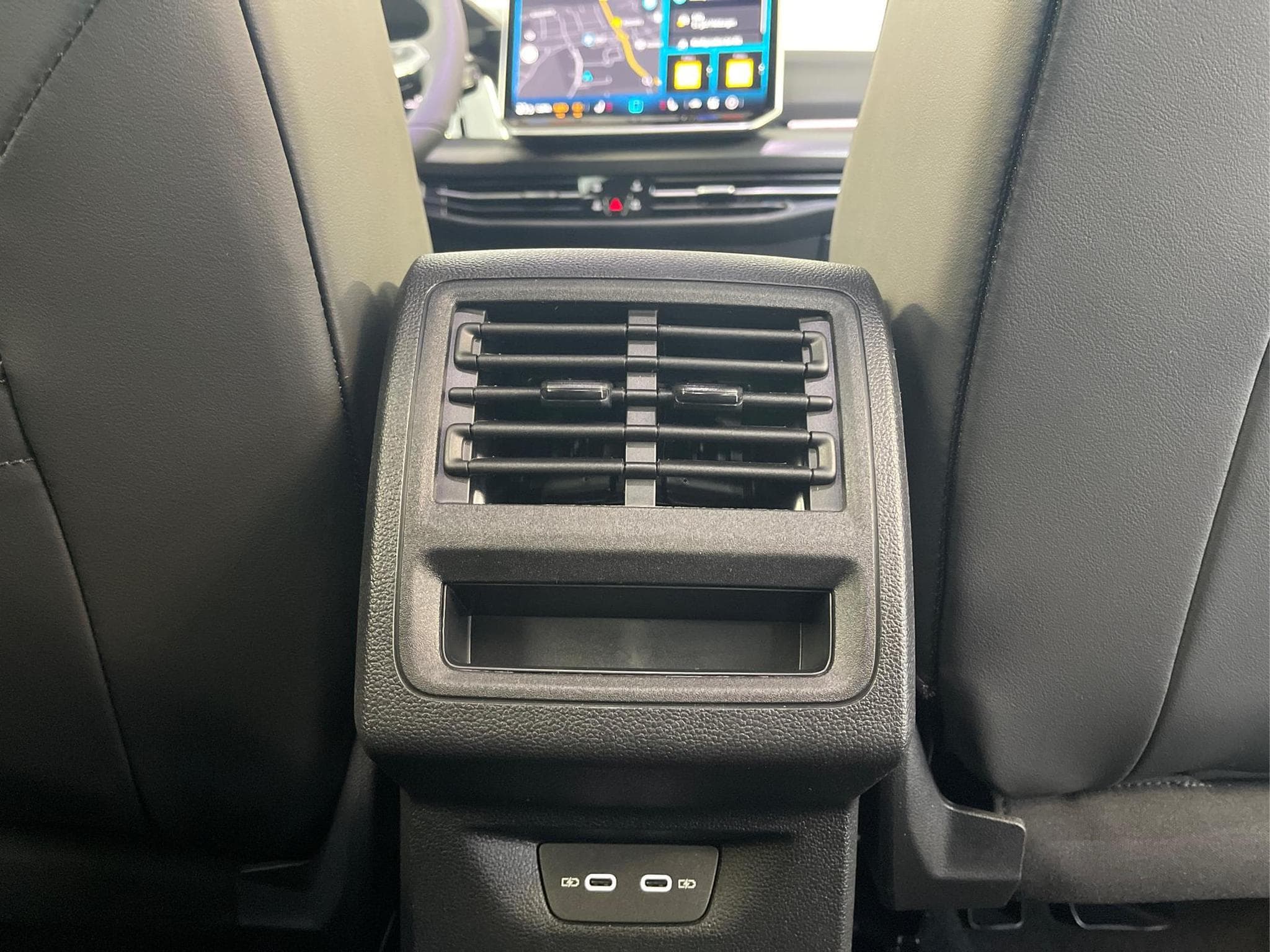 VW Golf Variant R-Line (2026) - Foto 18