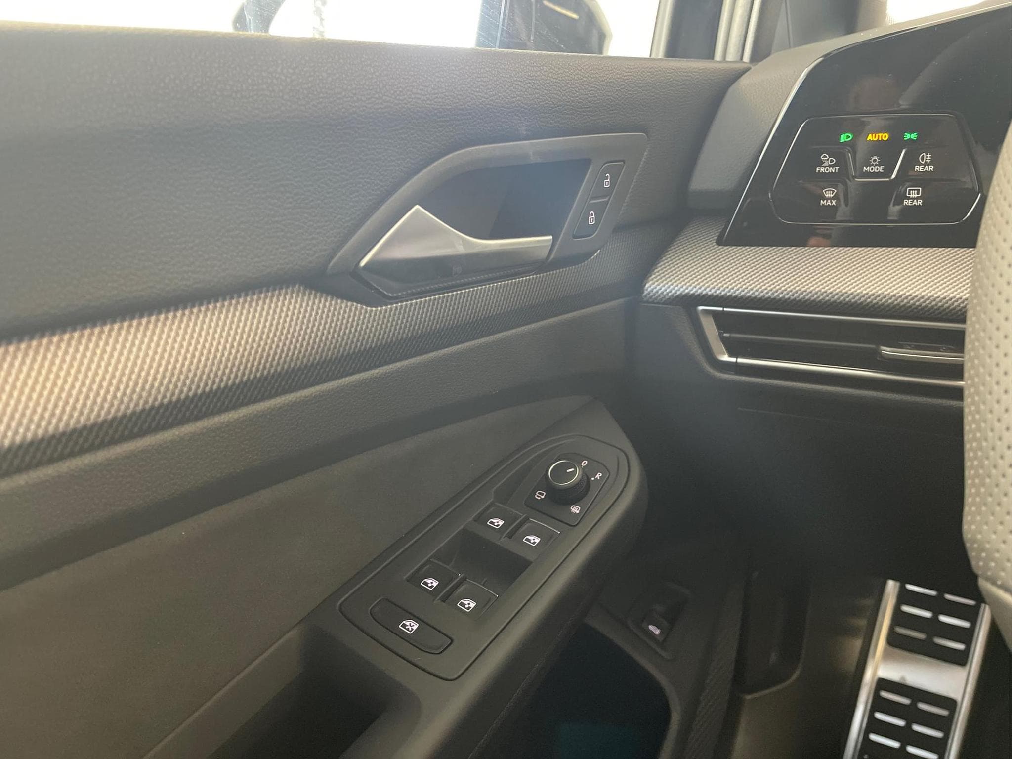VW Golf Variant R-Line (2026) - Foto 9