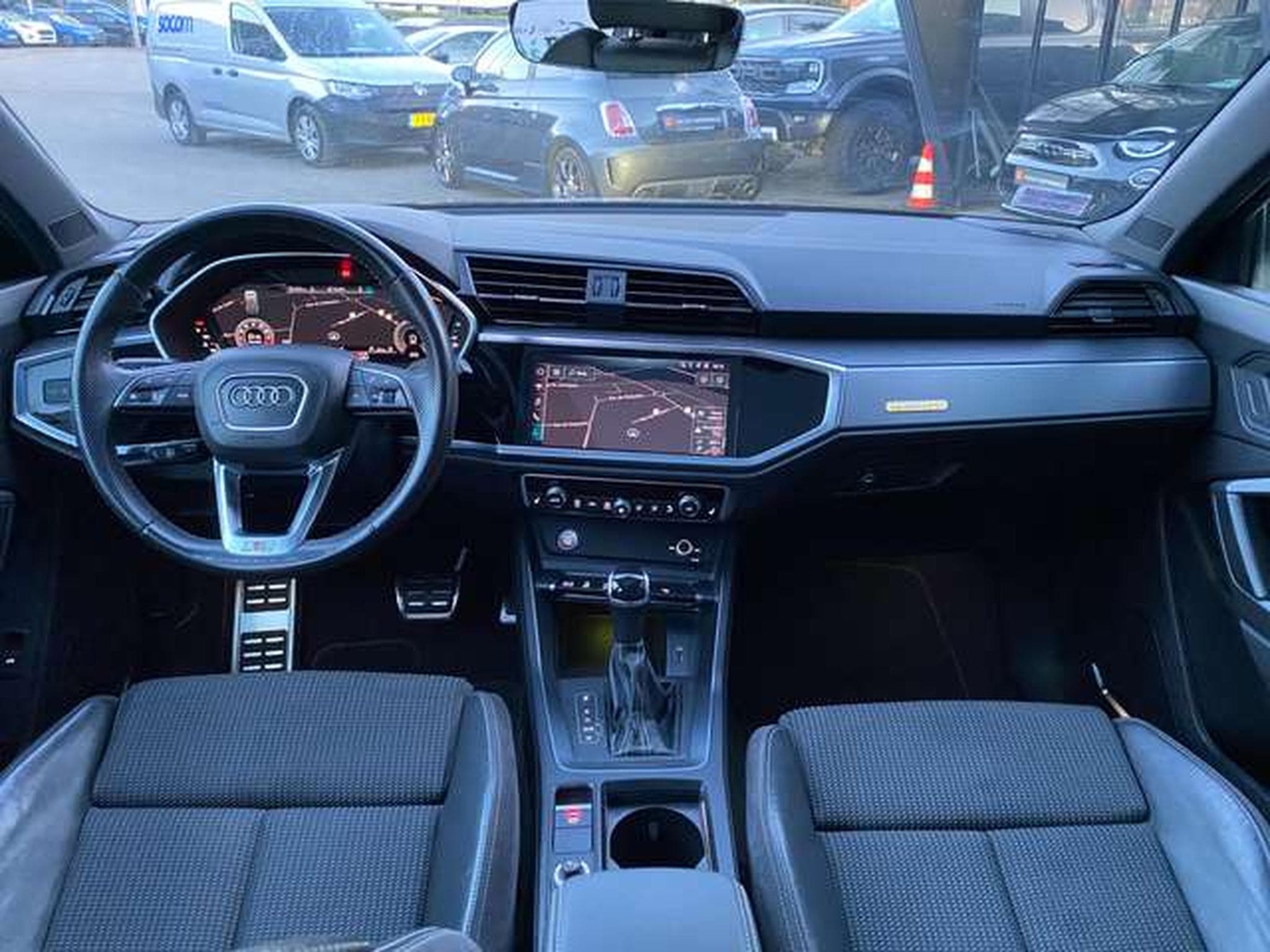 Audi Q3 Q3 40 TFSI quattro S tronic S line (2019) - Photo 18