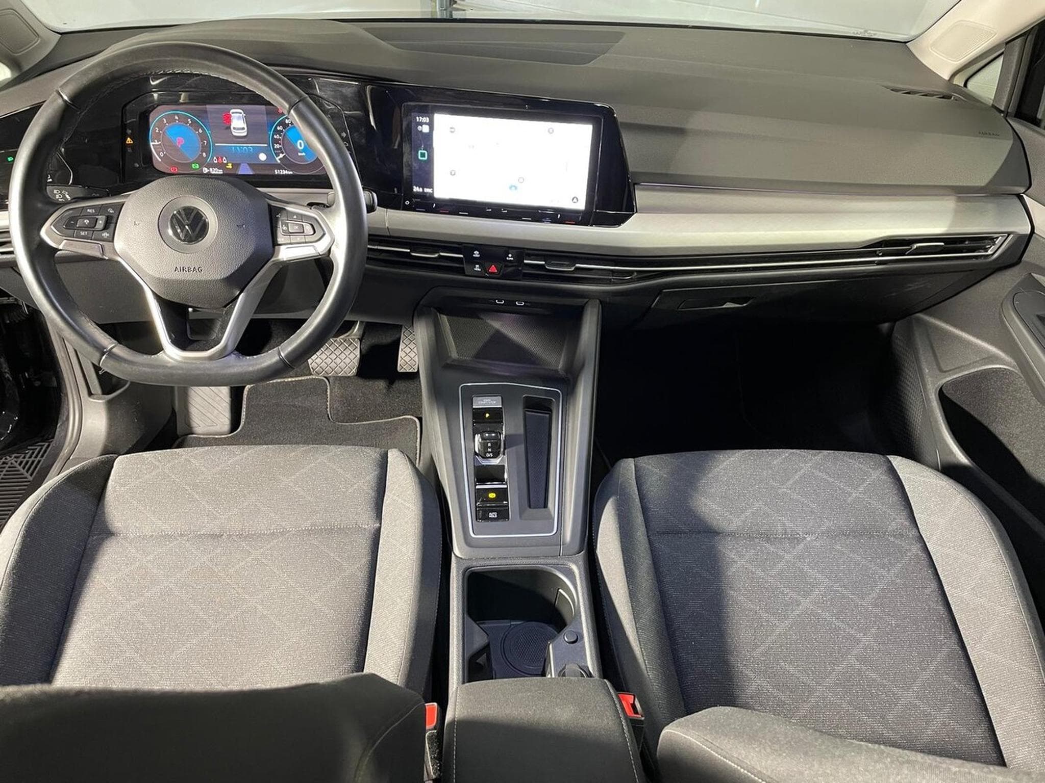 VW Golf VIII 1.5 TSI 150 DSG LIFE GPS CARPLAY VIRTUAL COCKPIT (2021) - Photo 3