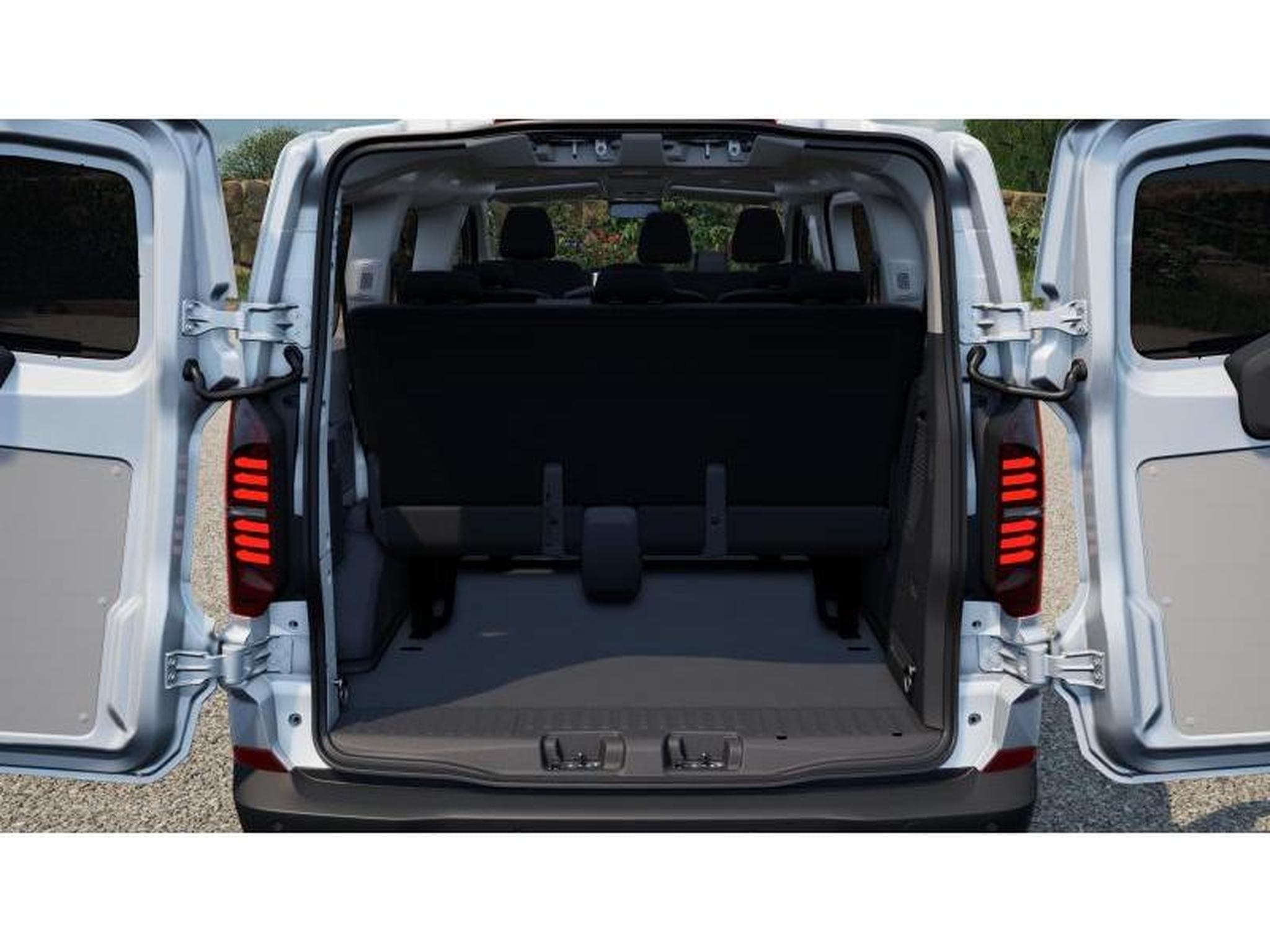 VW Caravelle Combi court (2026) - Photo 10