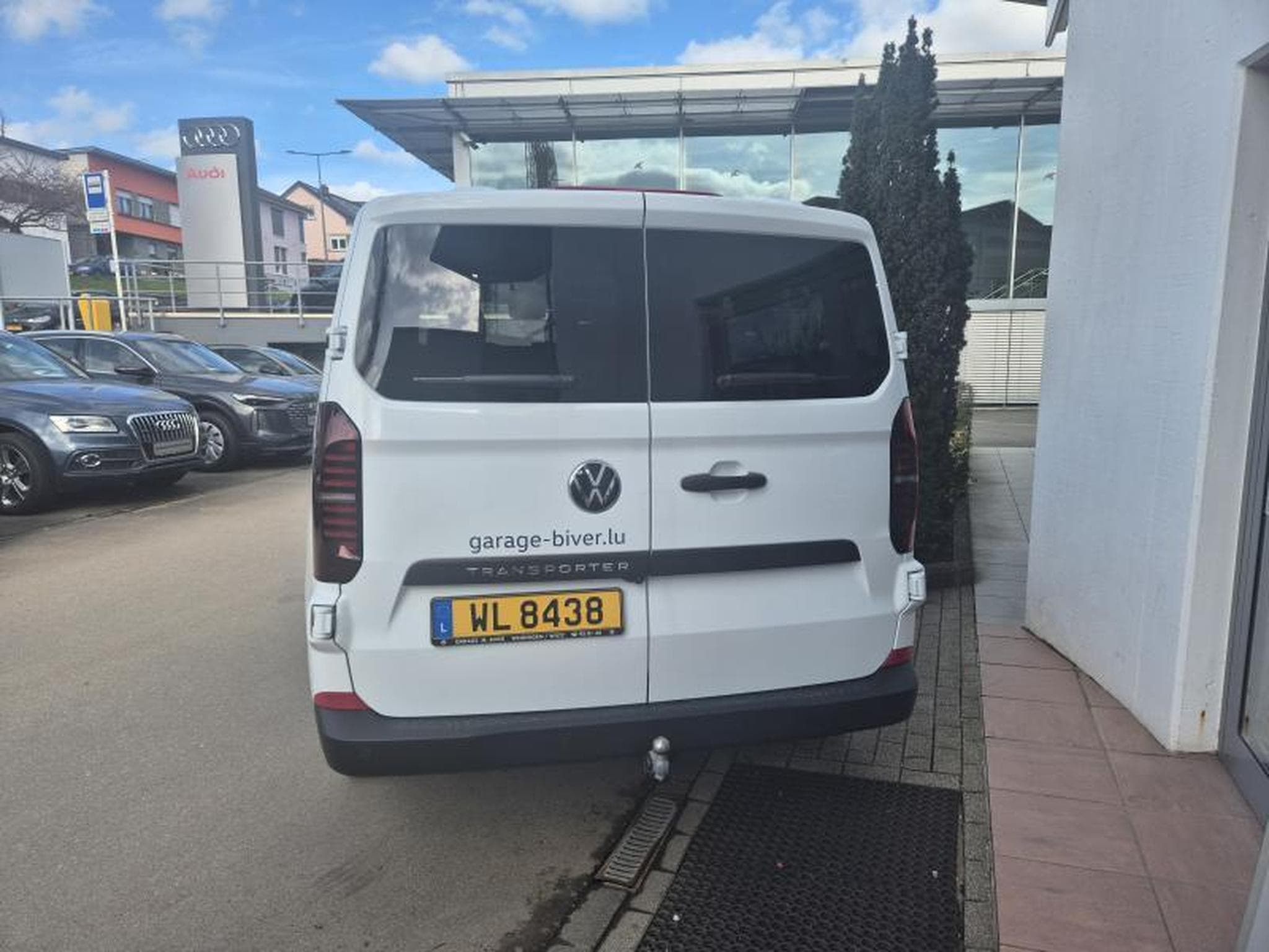 VW Caravelle Combi court (2026) - Photo 3