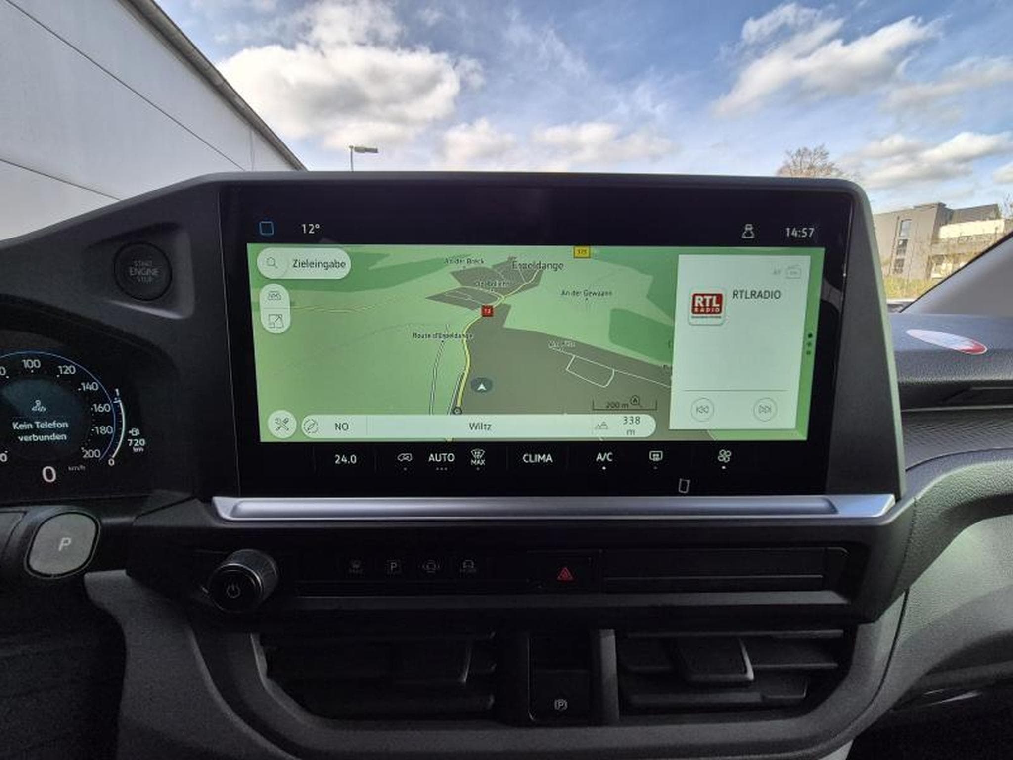 VW Caravelle Combi court (2026) - Photo 7