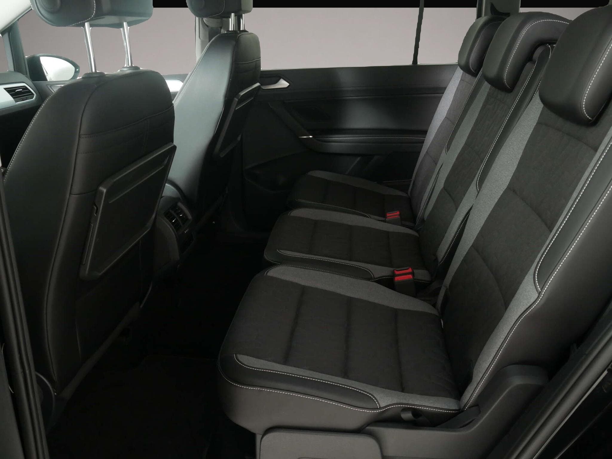VW Touran (2026) - Photo 4