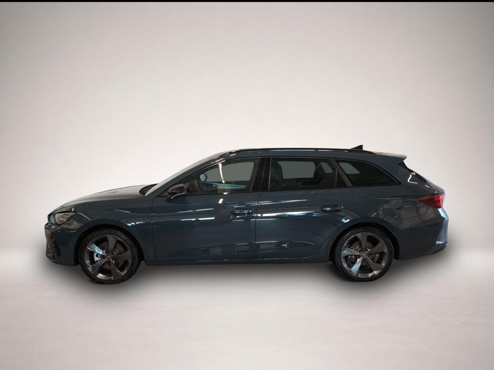 Cupra Leon (2025) - Photo 3
