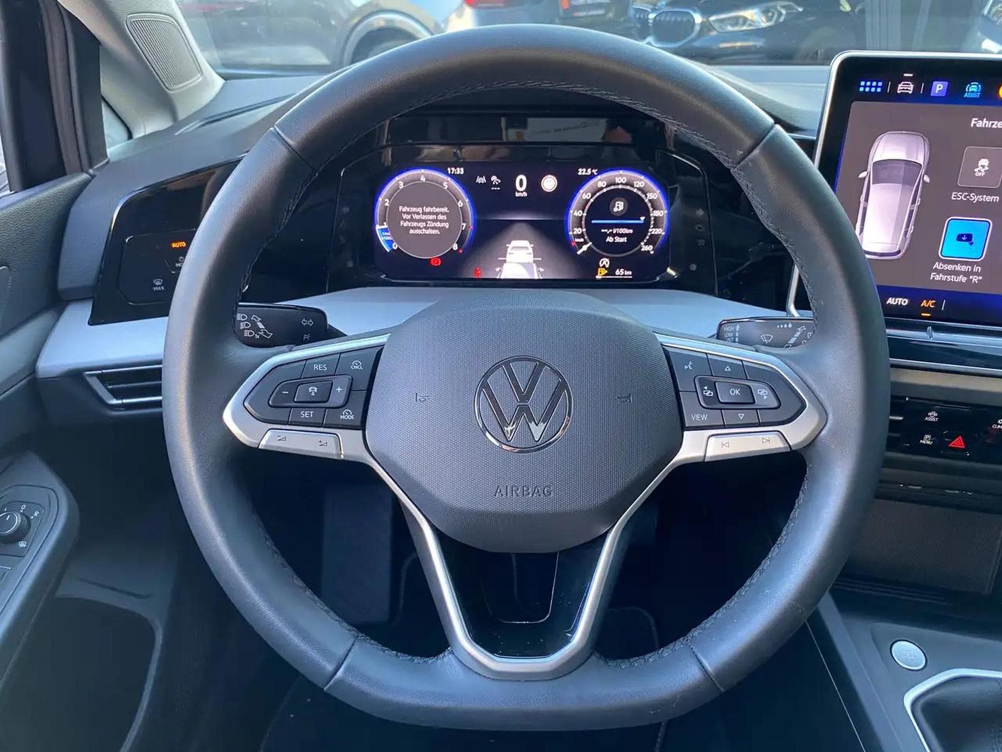 VW Golf (2025) - Photo 12