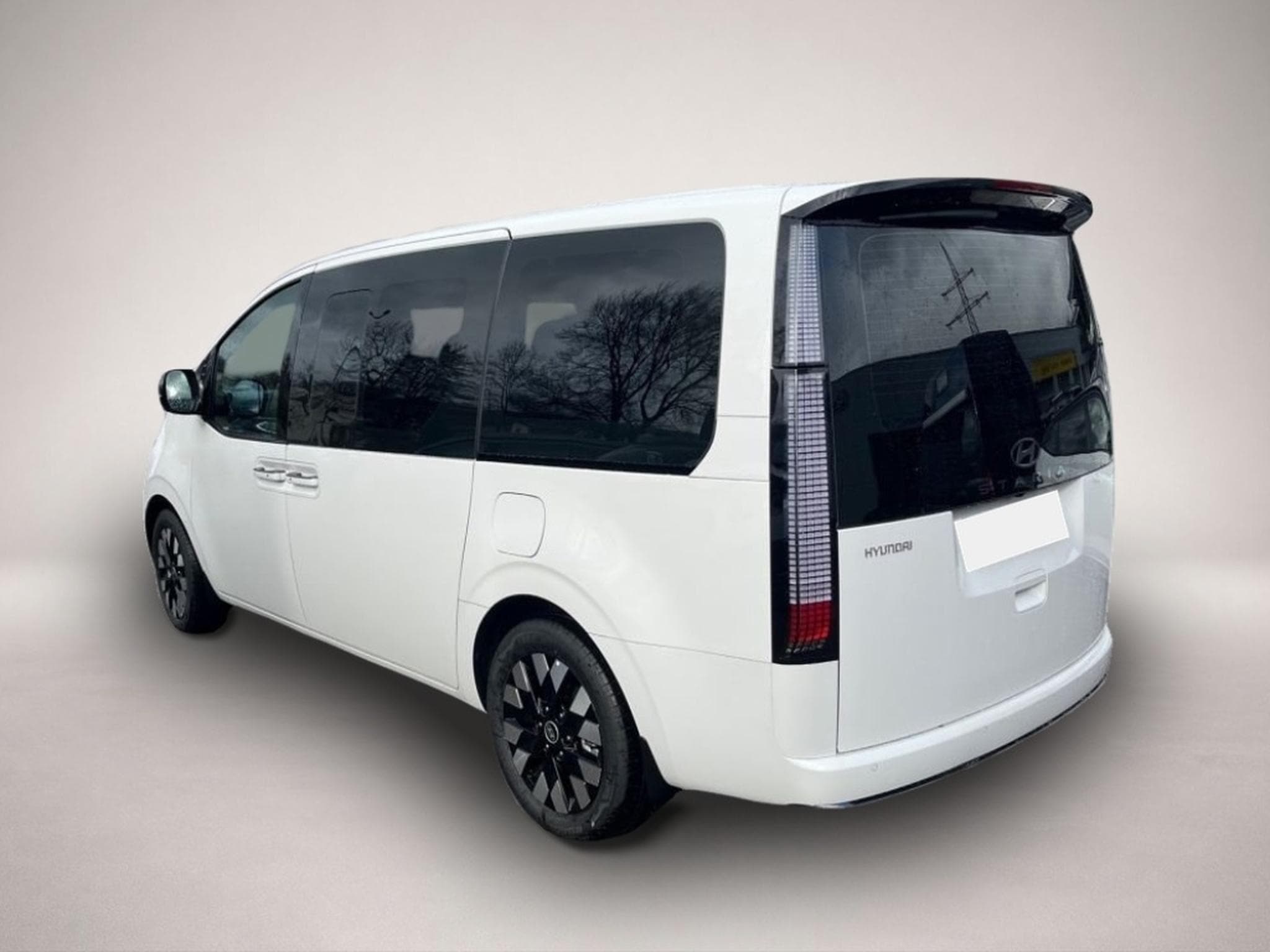 Hyundai Staria (2026) - Photo 4