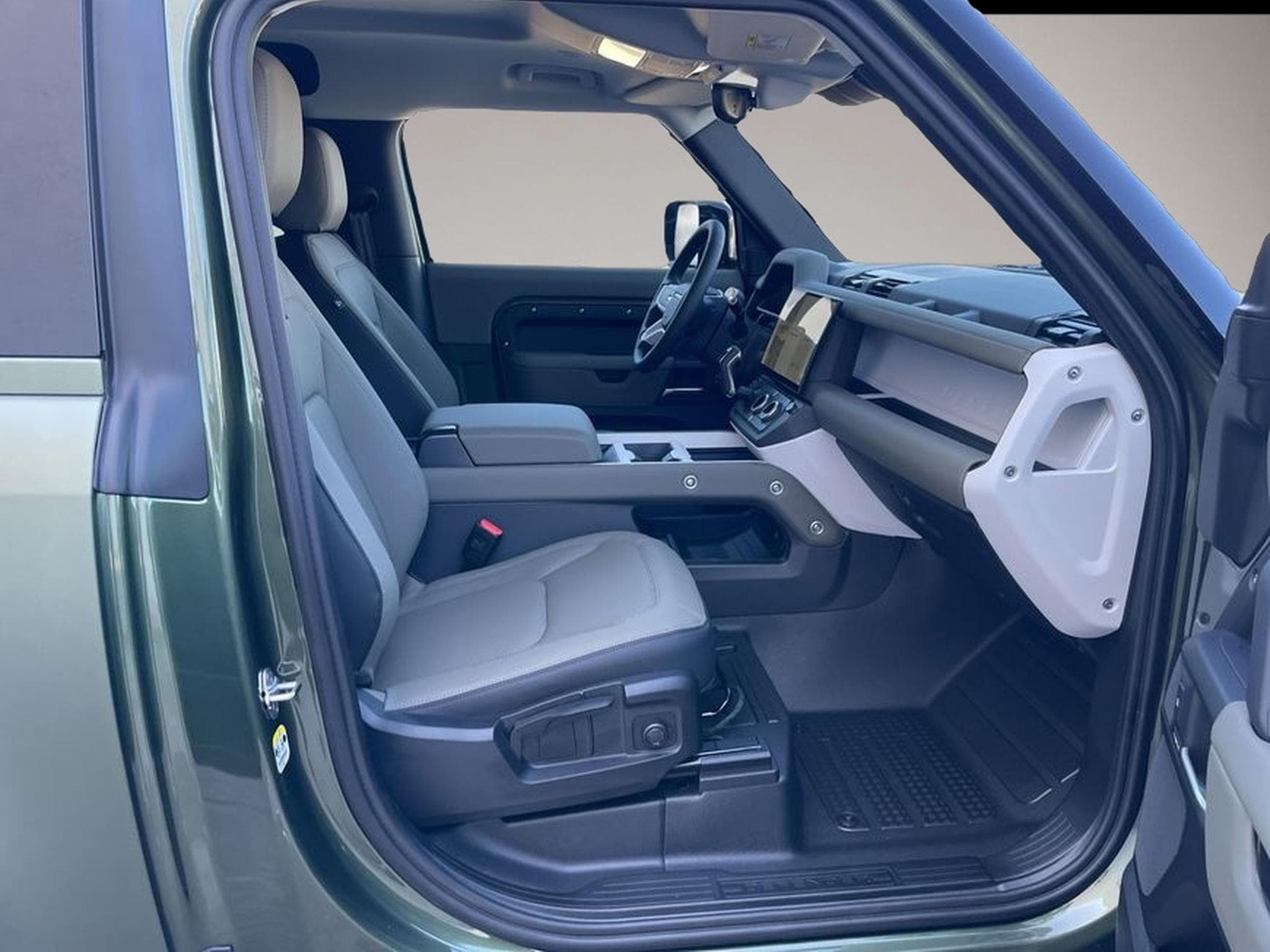 Land-Rover Defender (2026) - Photo 3