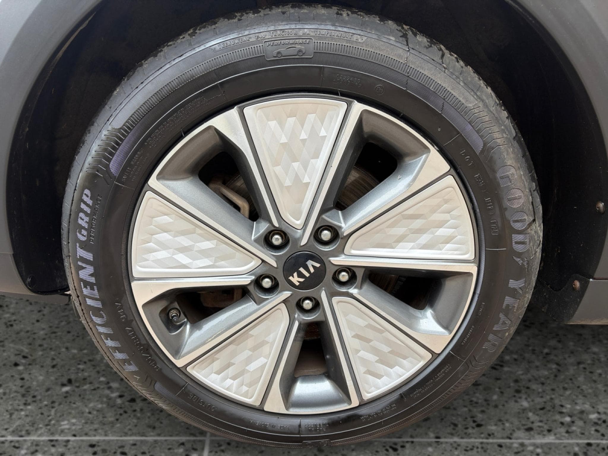 Kia Soul EV/e-Soul 5D CVT (2020) - Photo 9