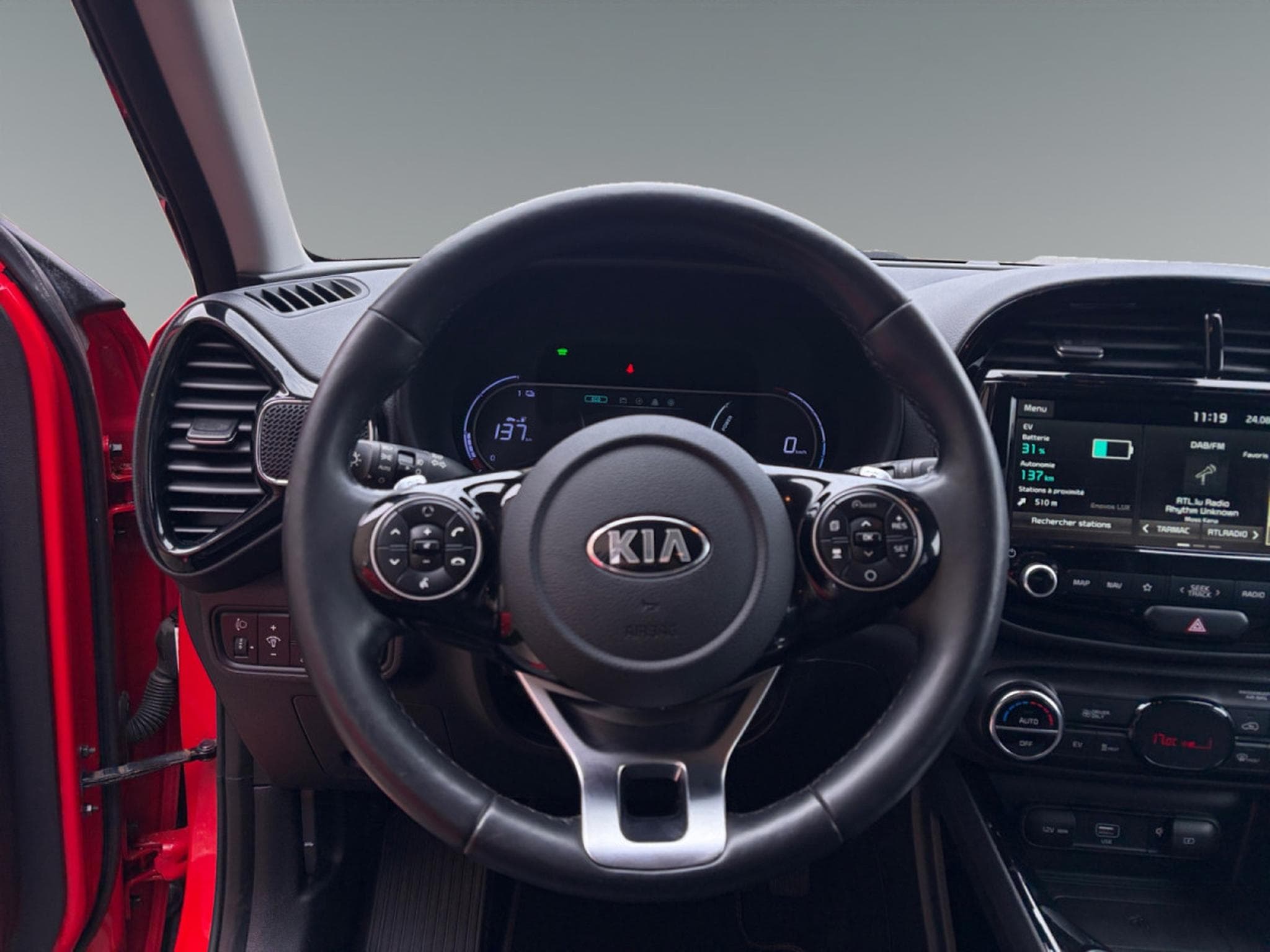 Kia Soul EV/e-Soul 5D CVT (2020) - Photo 13