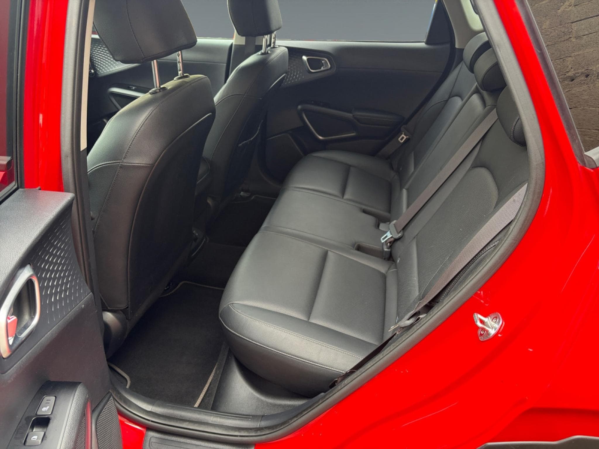 Kia Soul EV/e-Soul 5D CVT (2020) - Photo 16