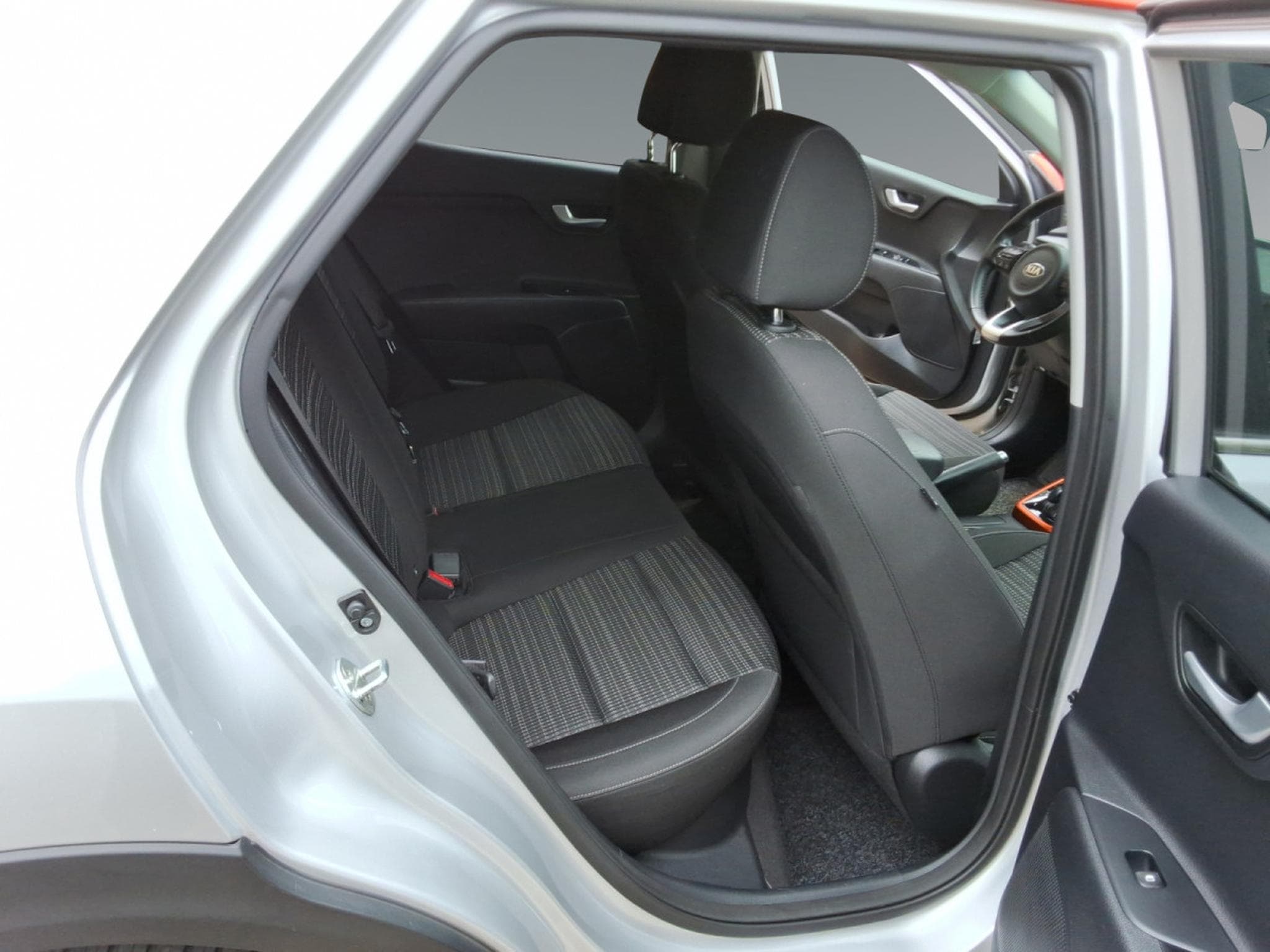 Kia Stonic Fusion 1.4 6AT ISG (2019) - Photo 17