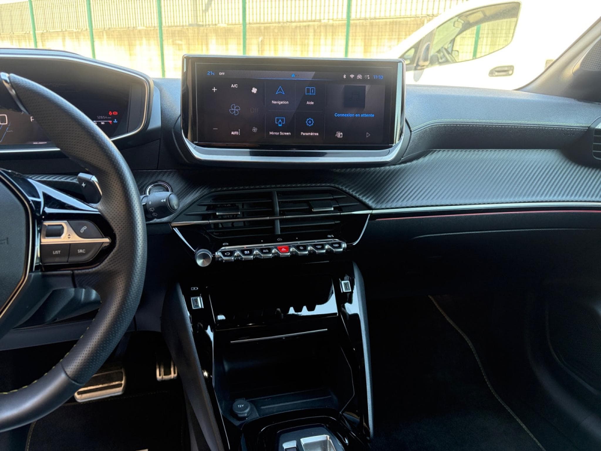 Peugeot 208 GT 1.2 5D AUTO6 (2025) - Photo 14