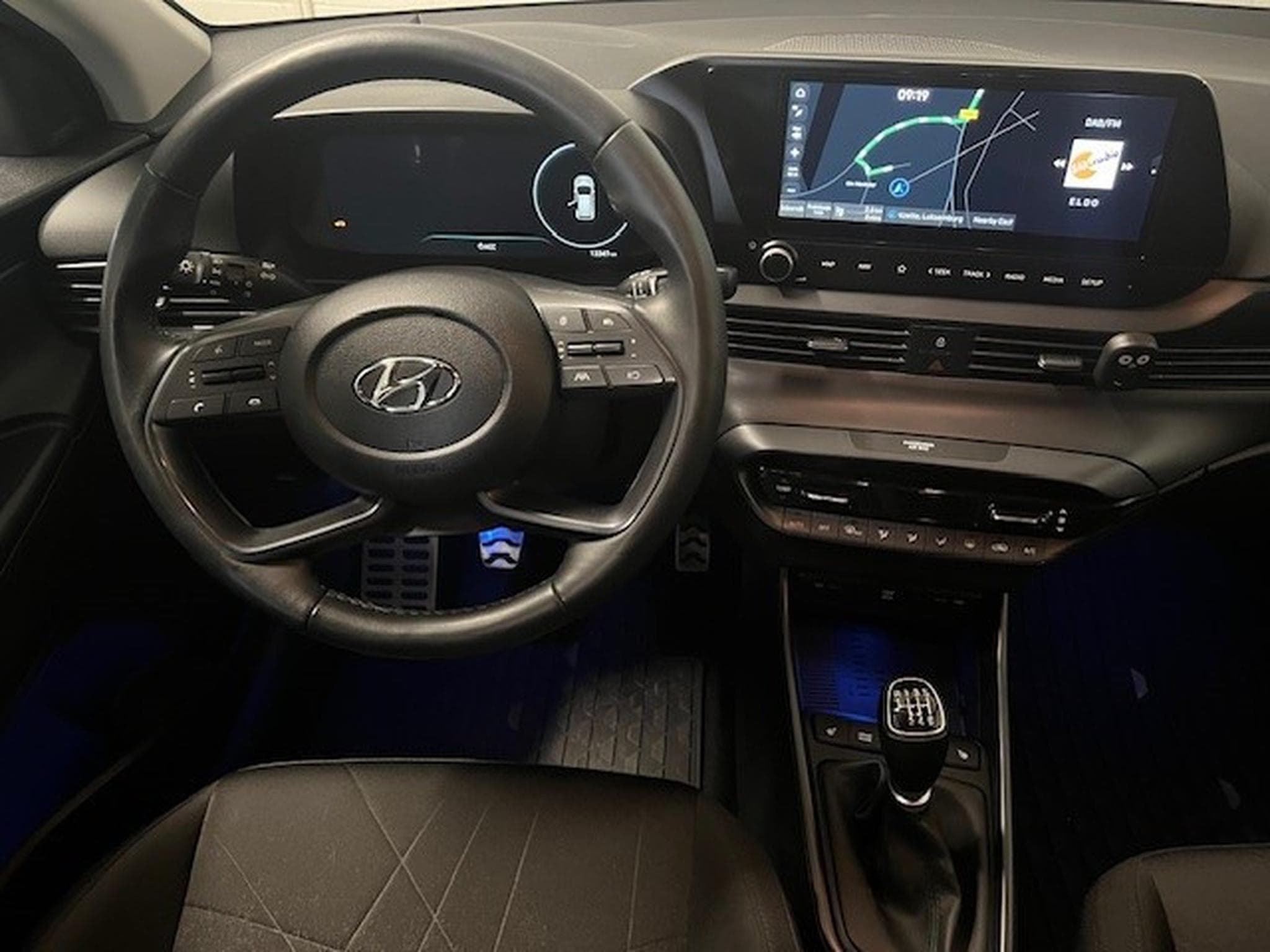 Hyundai Bayon 1.0 TGDI TECHNO HYBRID (2023) - Photo 4