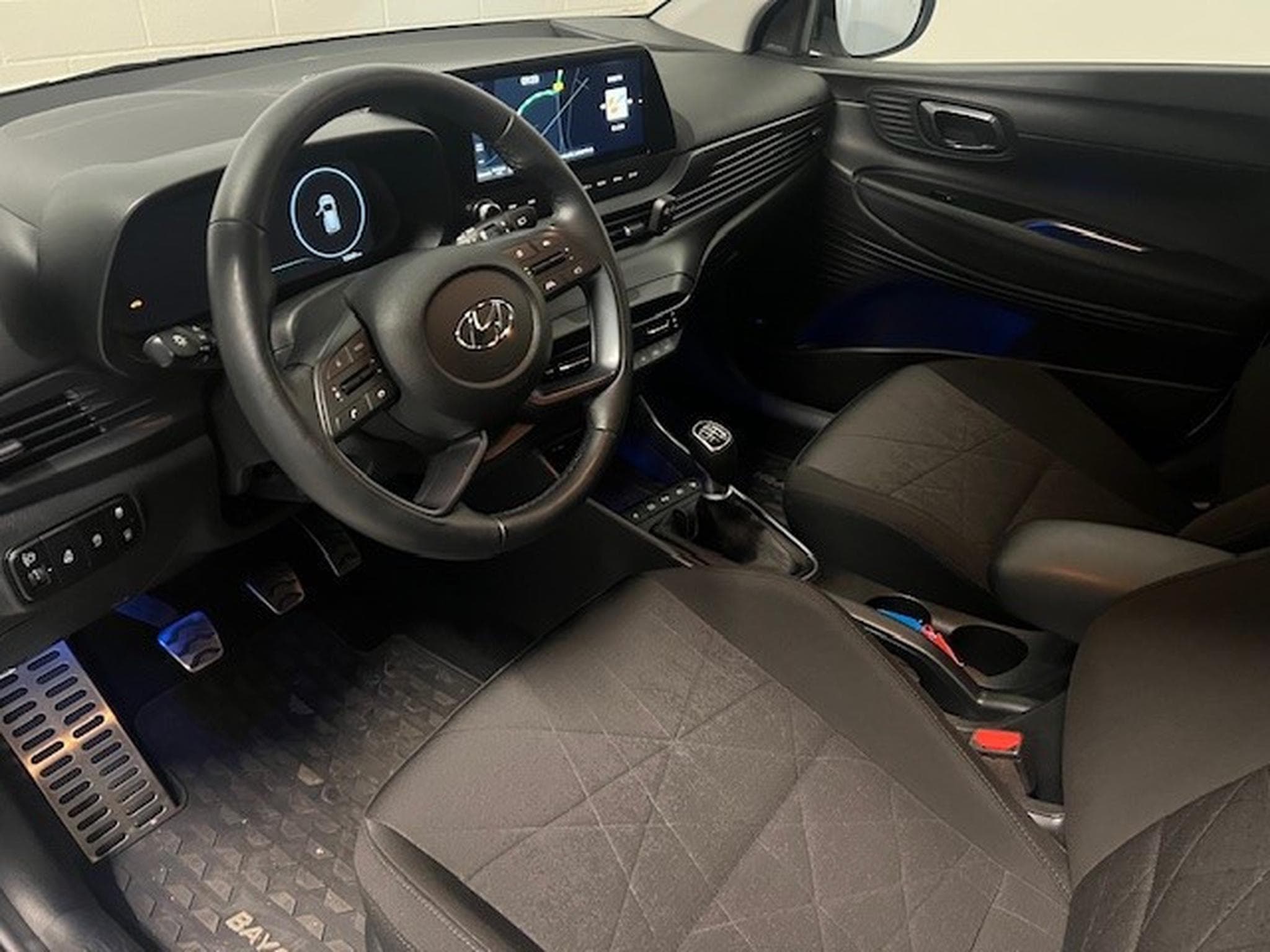 Hyundai Bayon 1.0 TGDI TECHNO HYBRID (2023) - Photo 7