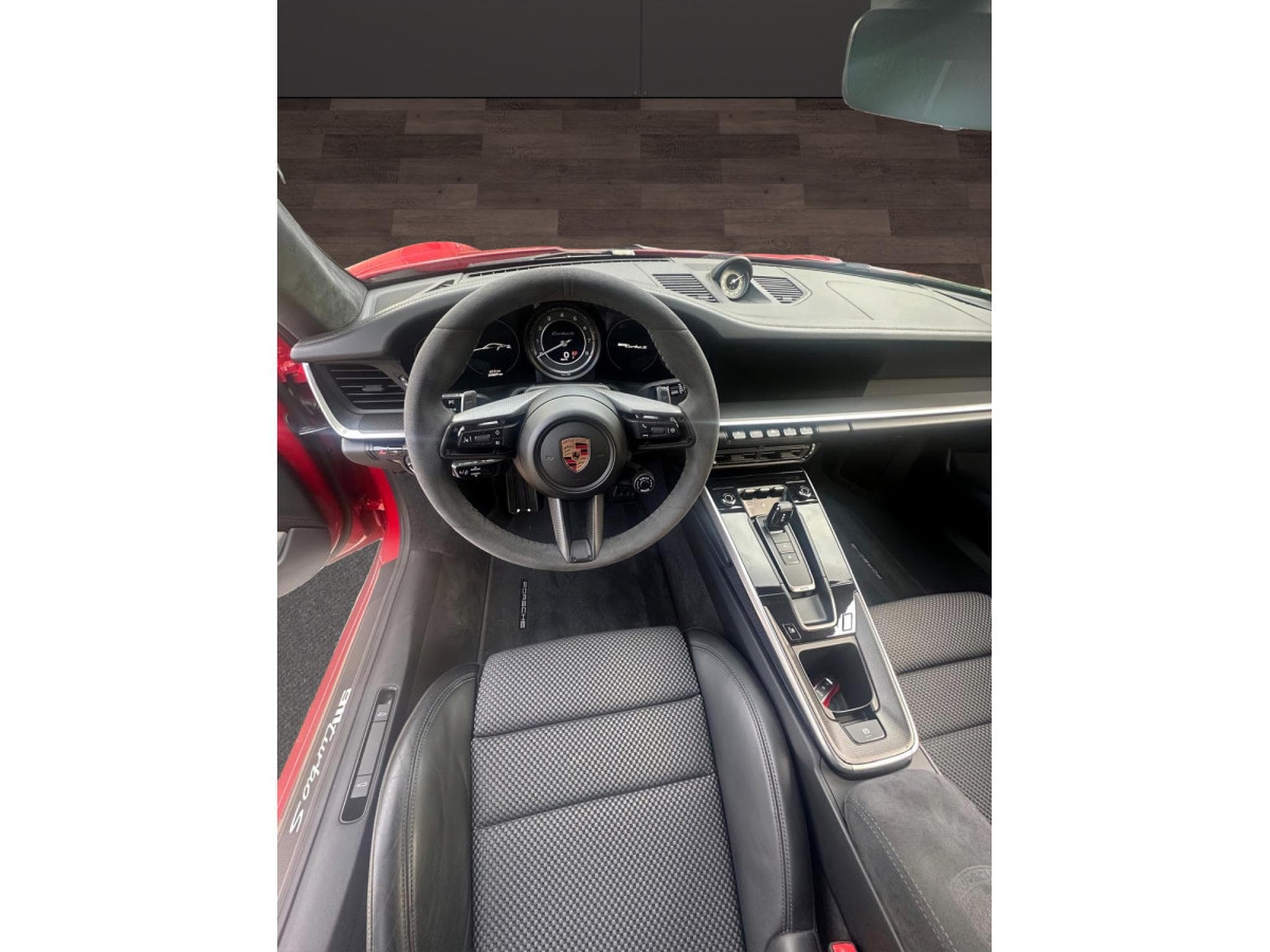 Porsche 911 911 TURBO S (992) | Toit carbone | Freins céramique PCCB | 4 (2020) - Photo 6