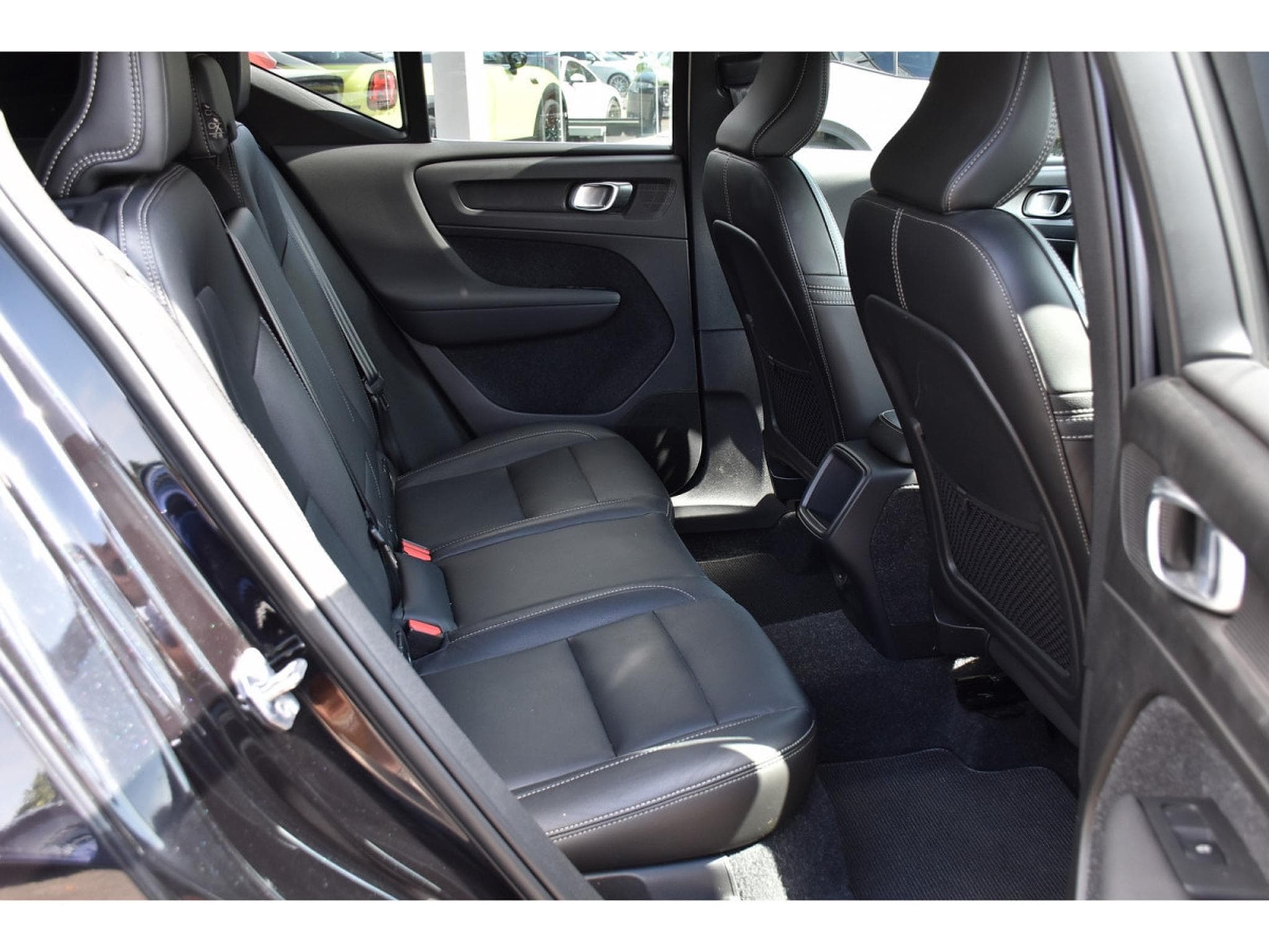 Volvo XC40 1.5 T3 Inscription Geartronic CUIR LANE GPS CAM KEYLESS 1°M. (2020) - Photo 8
