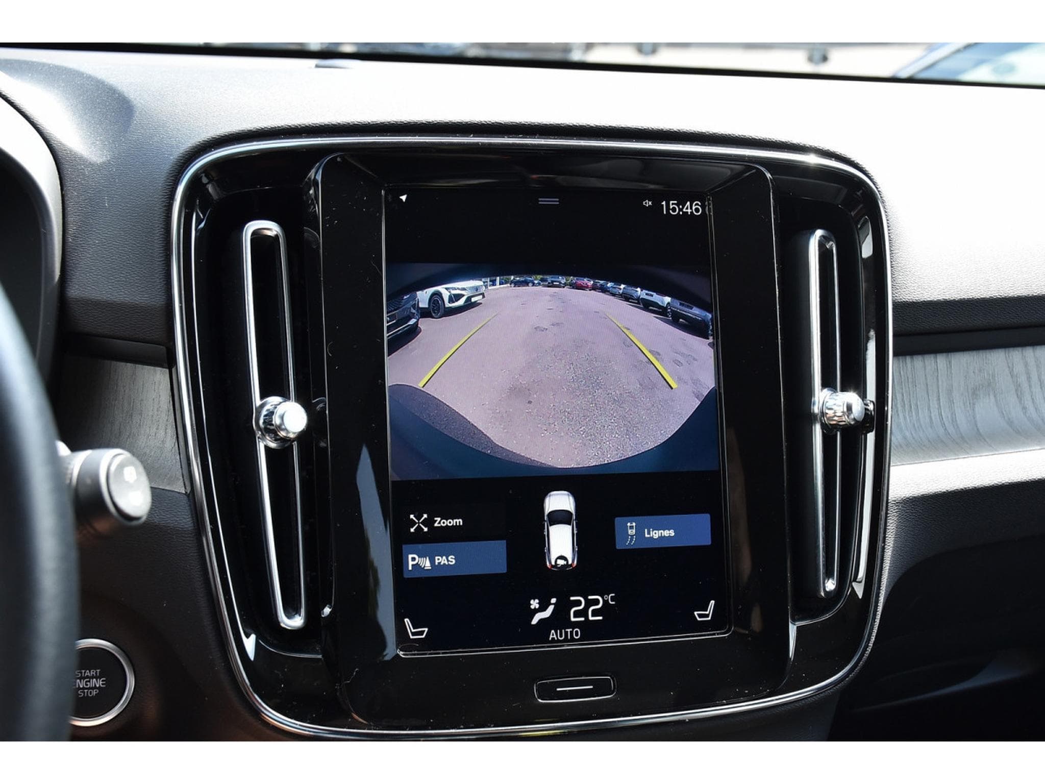Volvo XC40 1.5 T3 Inscription Geartronic CUIR LANE GPS CAM KEYLESS 1°M. (2020) - Photo 15