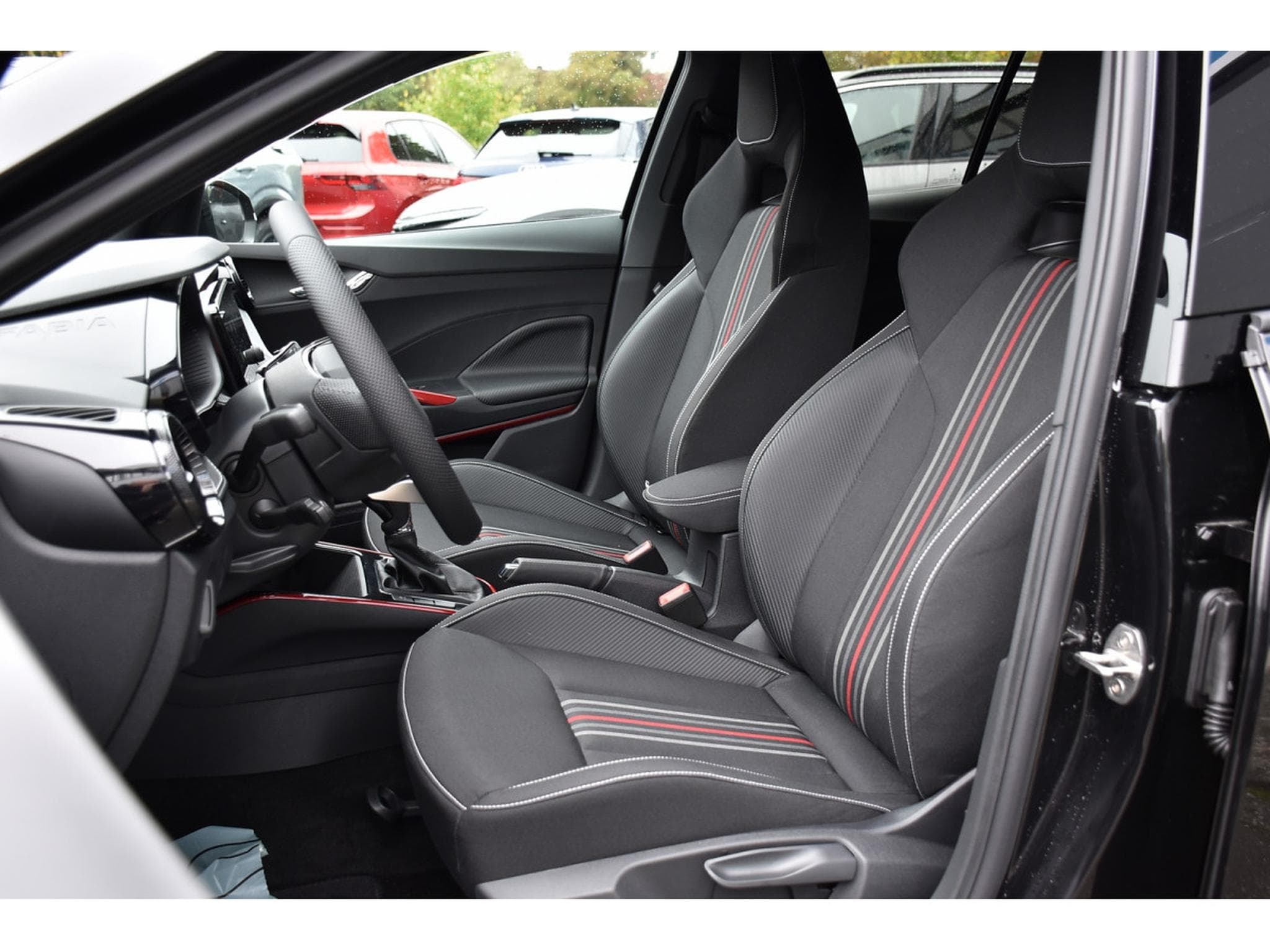 Skoda Fabia 1.0 TSI Monte Carlo DSG ACC TRAVEL CAM KESSY NEUVE (2026) - Photo 6