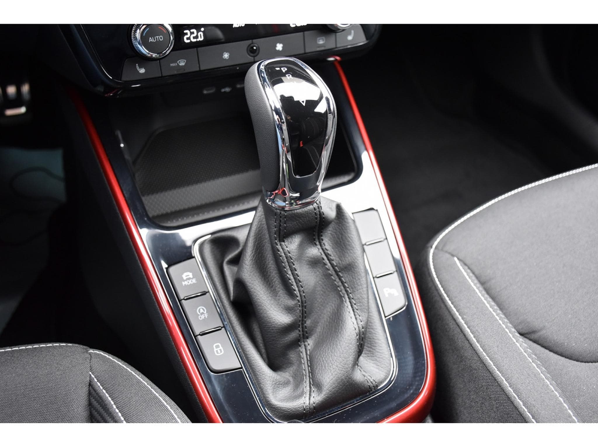 Skoda Fabia 1.0 TSI Monte Carlo DSG ACC TRAVEL CAM KESSY NEUVE (2026) - Photo 20