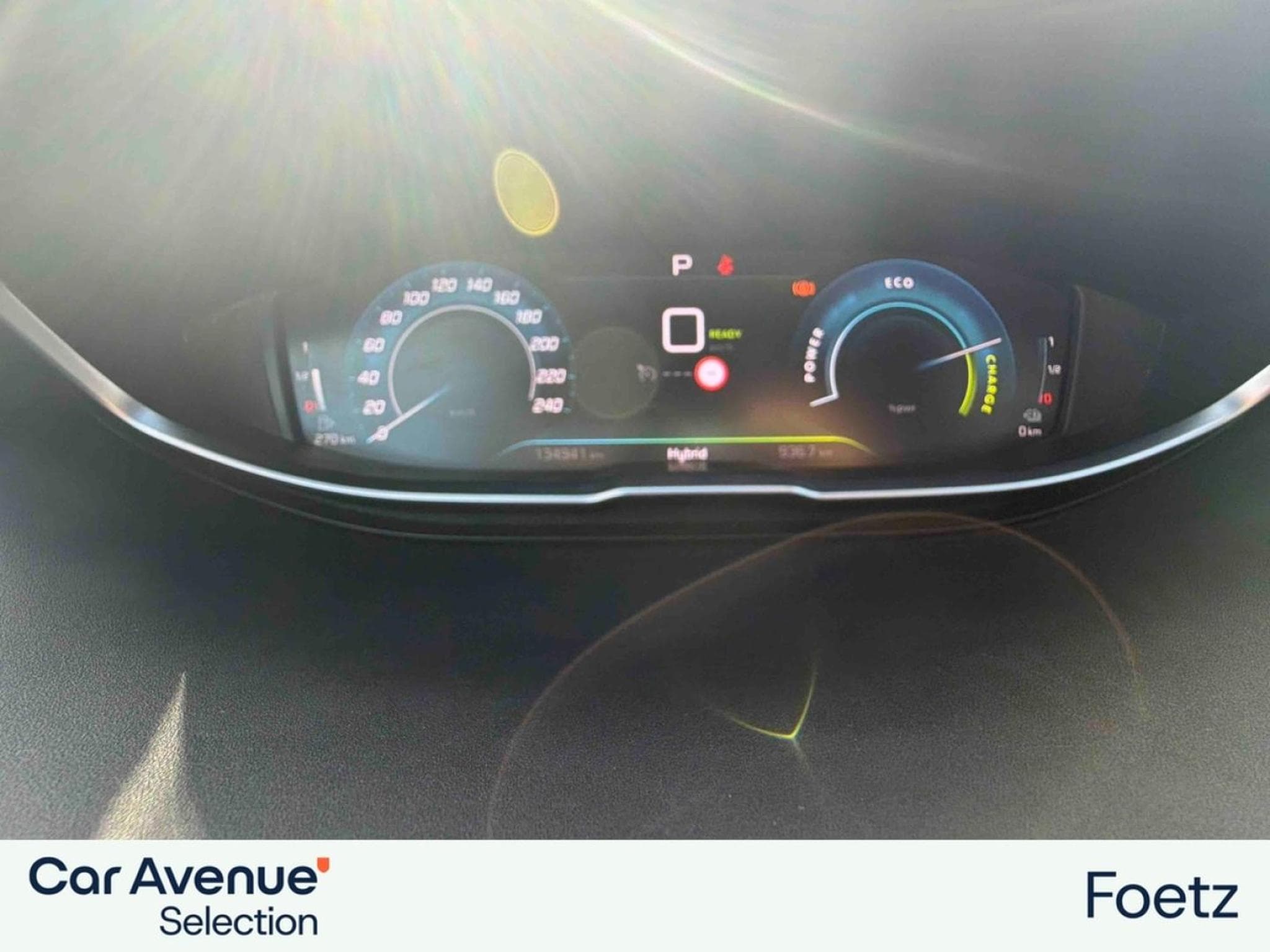 PEUGEOT 3008 Plug-in Hybrid 225ch Allure Pack e-EAT8 (2023) - Photo 11