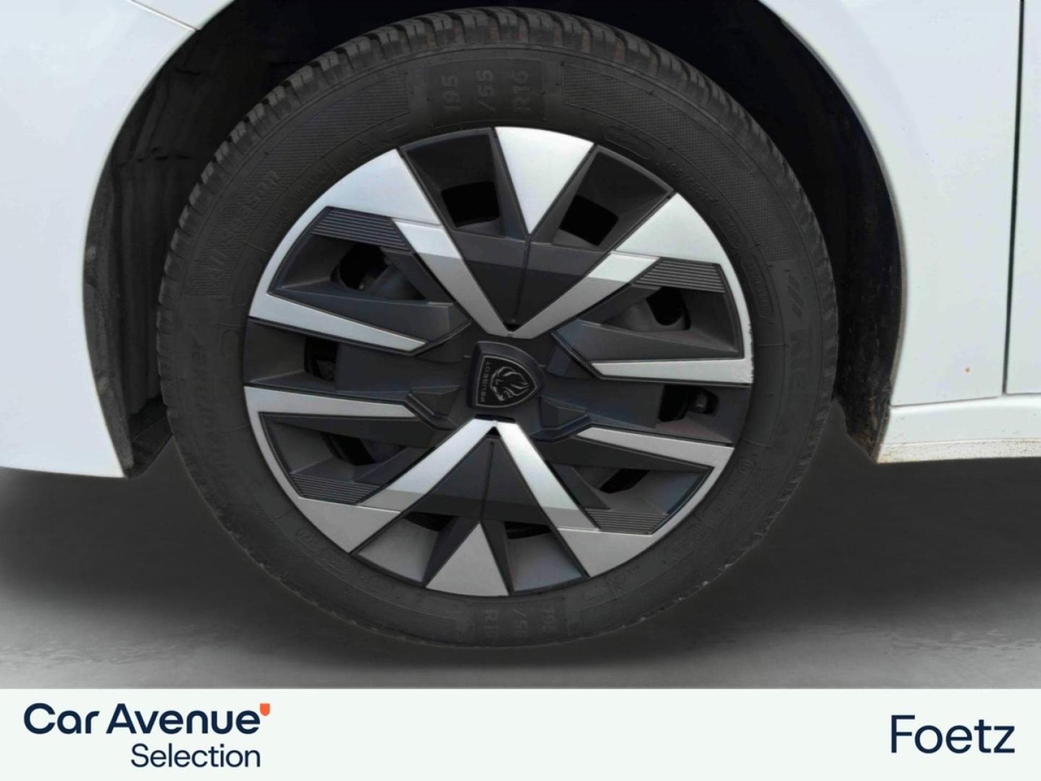 PEUGEOT 208 1.2 PureTech 75ch S&S Active (2024) - Photo 11