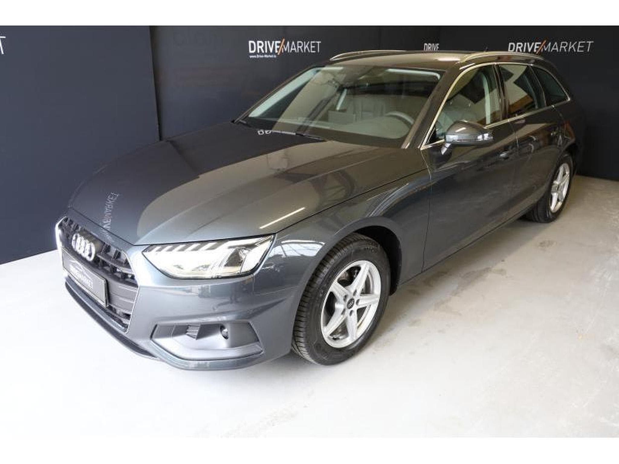 Audi A4 Avant (2024) - Foto 7