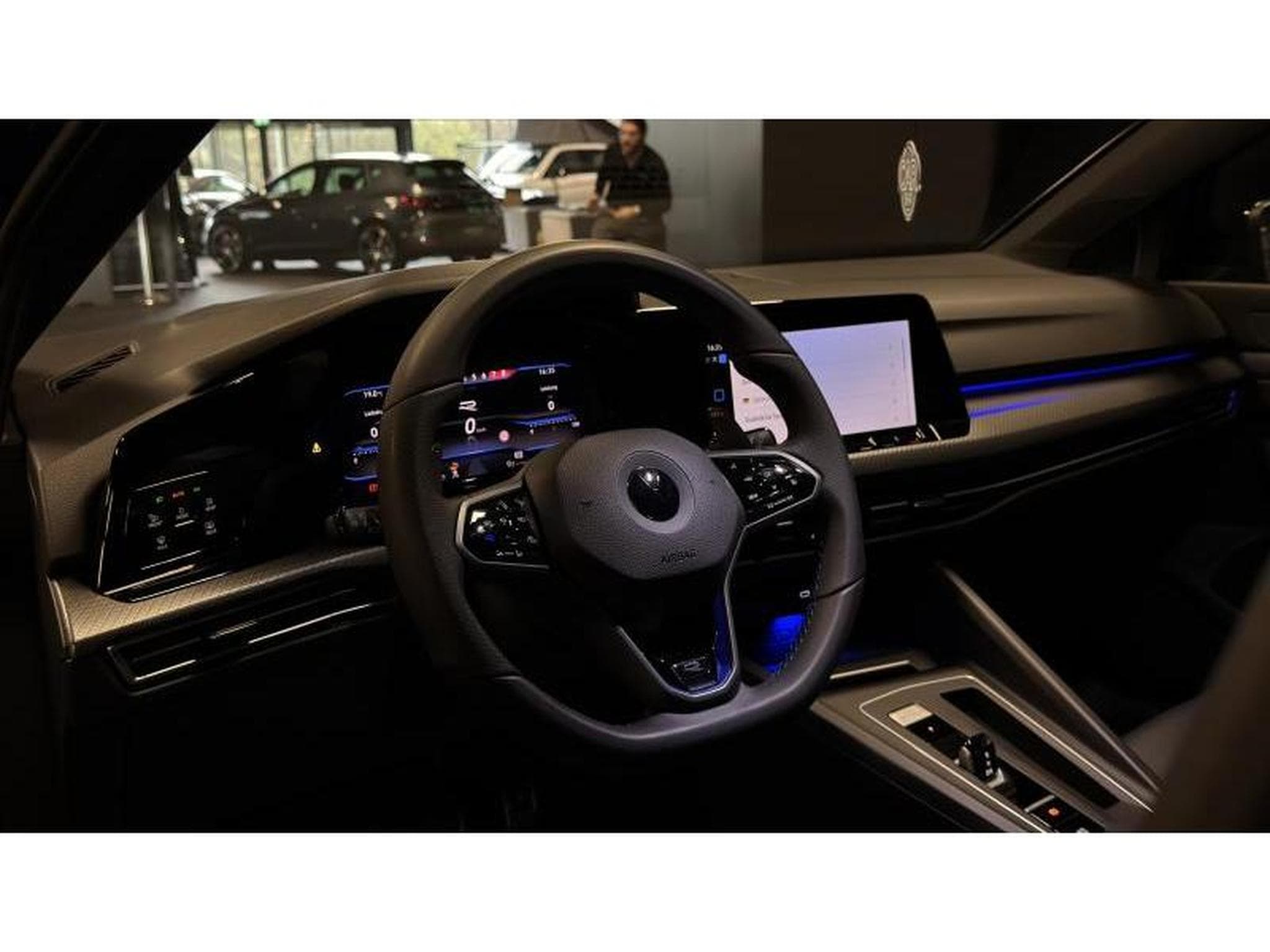VW Golf R PERFORMANCE (2021) - Foto 11