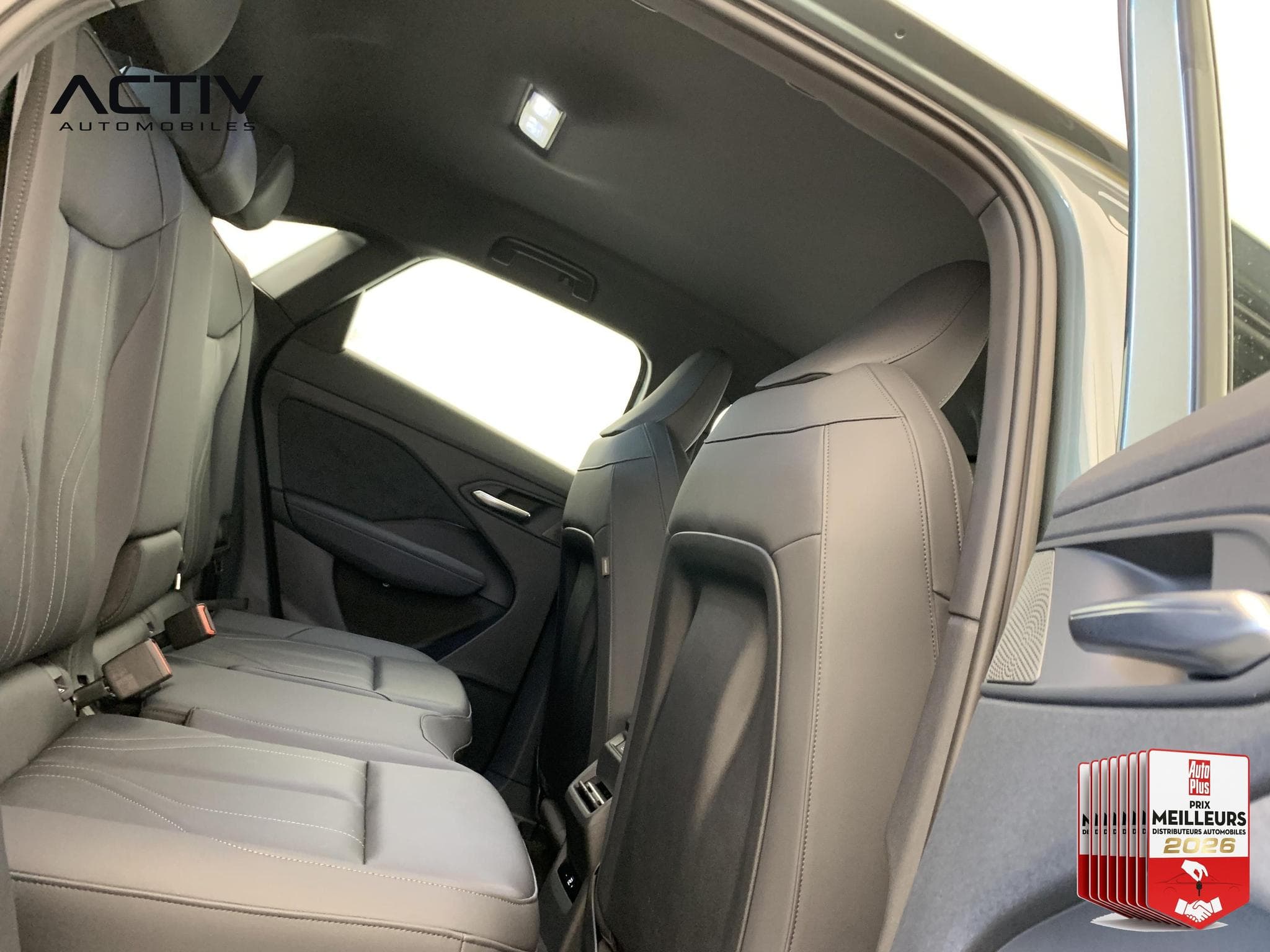 Audi Q3 SPORTBACK HYBRIDE E-HYBRID 272 CH S TRONIC 6 S LINE (2026) - Photo 10