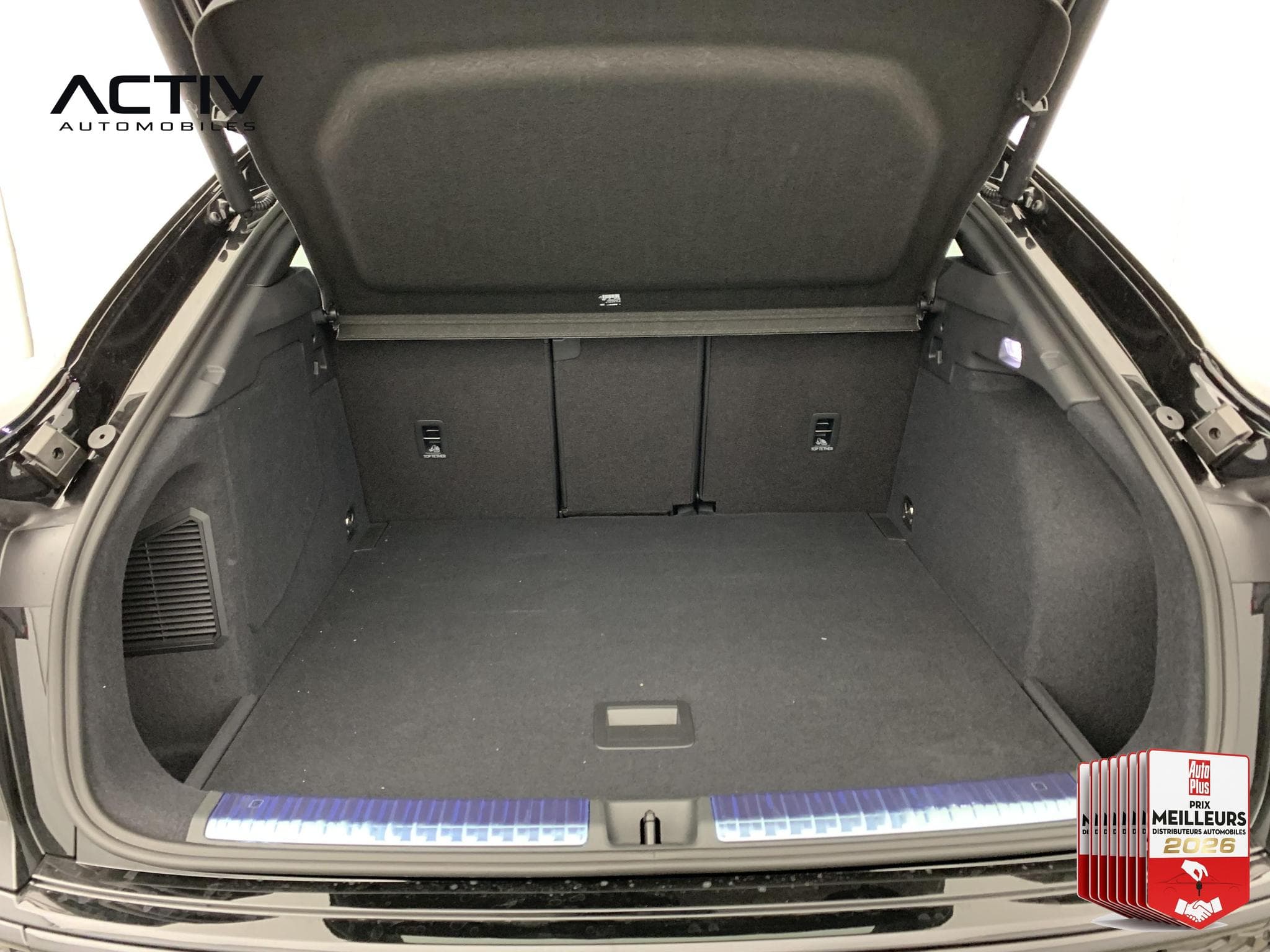 Audi Q3 SPORTBACK HYBRIDE E-HYBRID 272 CH S TRONIC 6 S LINE (2026) - Photo 11