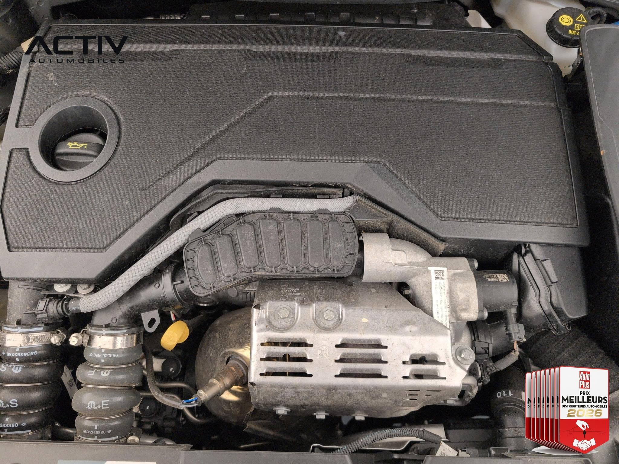 Citroën C4 X Hybride 145 ch e-DCS6 Max (2025) - Photo 23