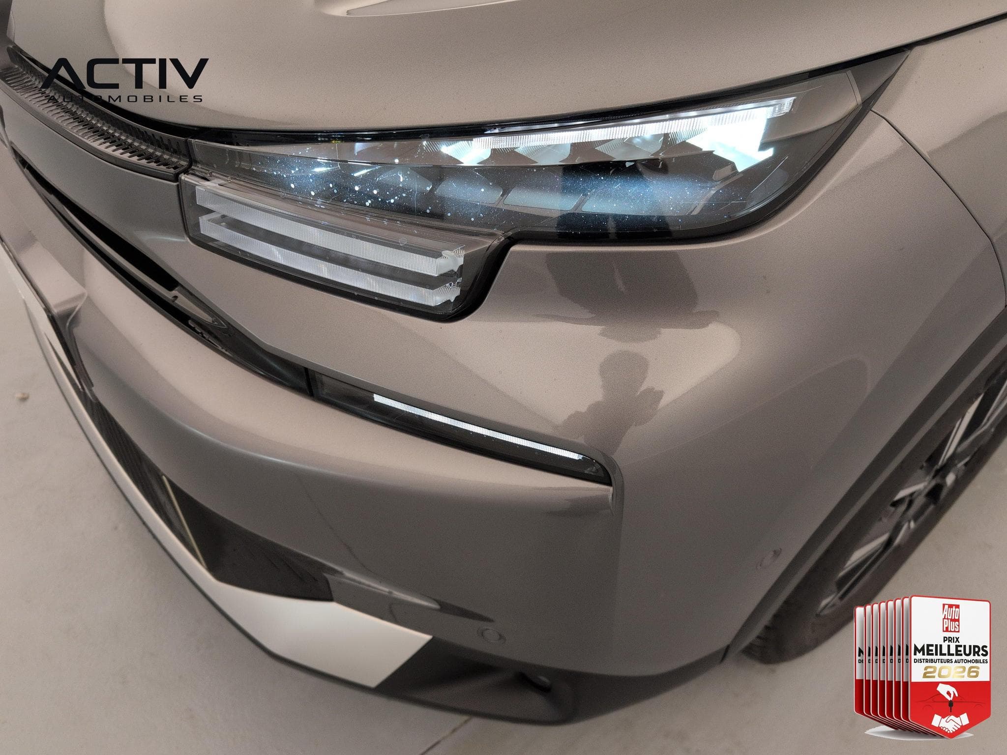 Citroën C4 X Hybride 145 ch e-DCS6 Max (2025) - Photo 24