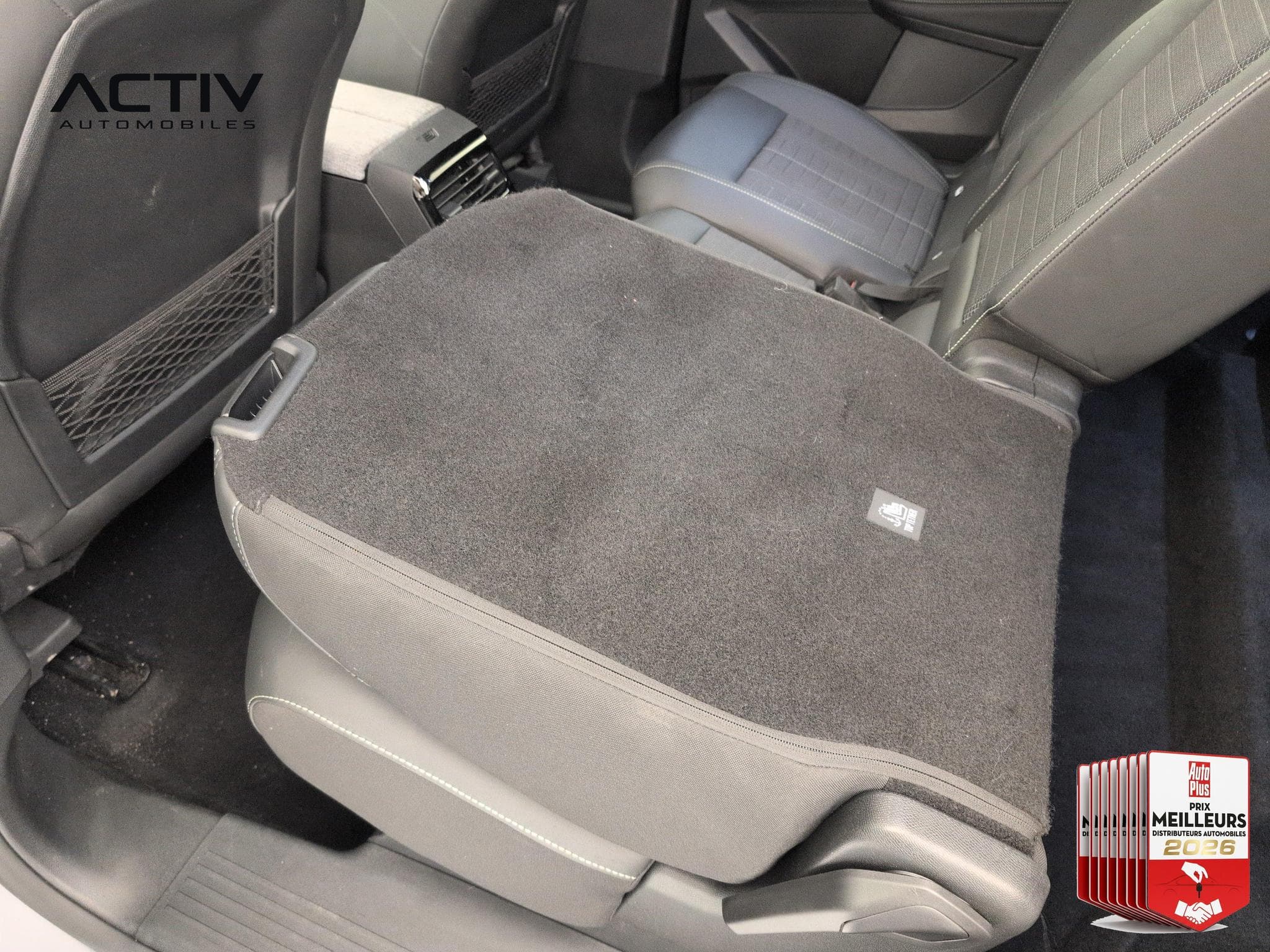 Peugeot 5008 HYBRID 145CH E-DCS6 GT (2025) - Photo 12