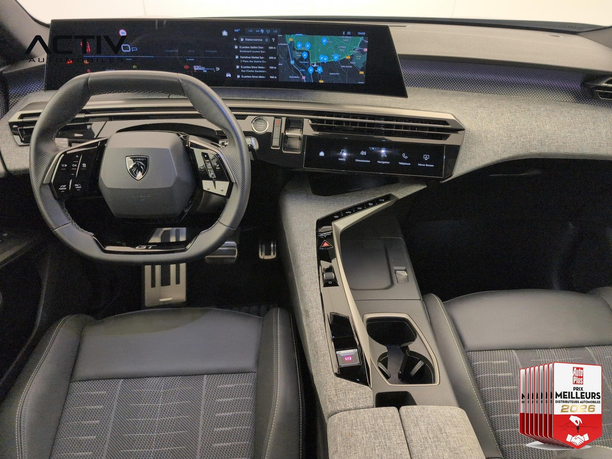 Peugeot 5008 HYBRID 145CH E-DCS6 GT (2025) - Photo 13
