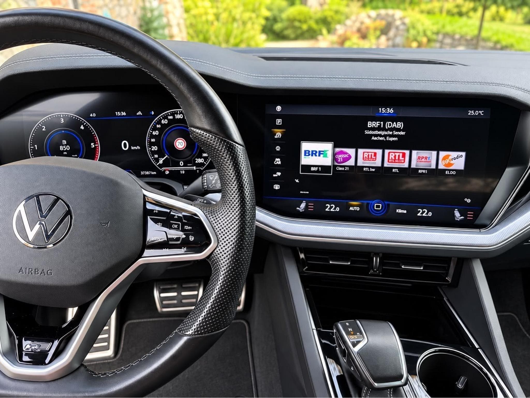 VW Touareg R-Line (2021) - Photo 4