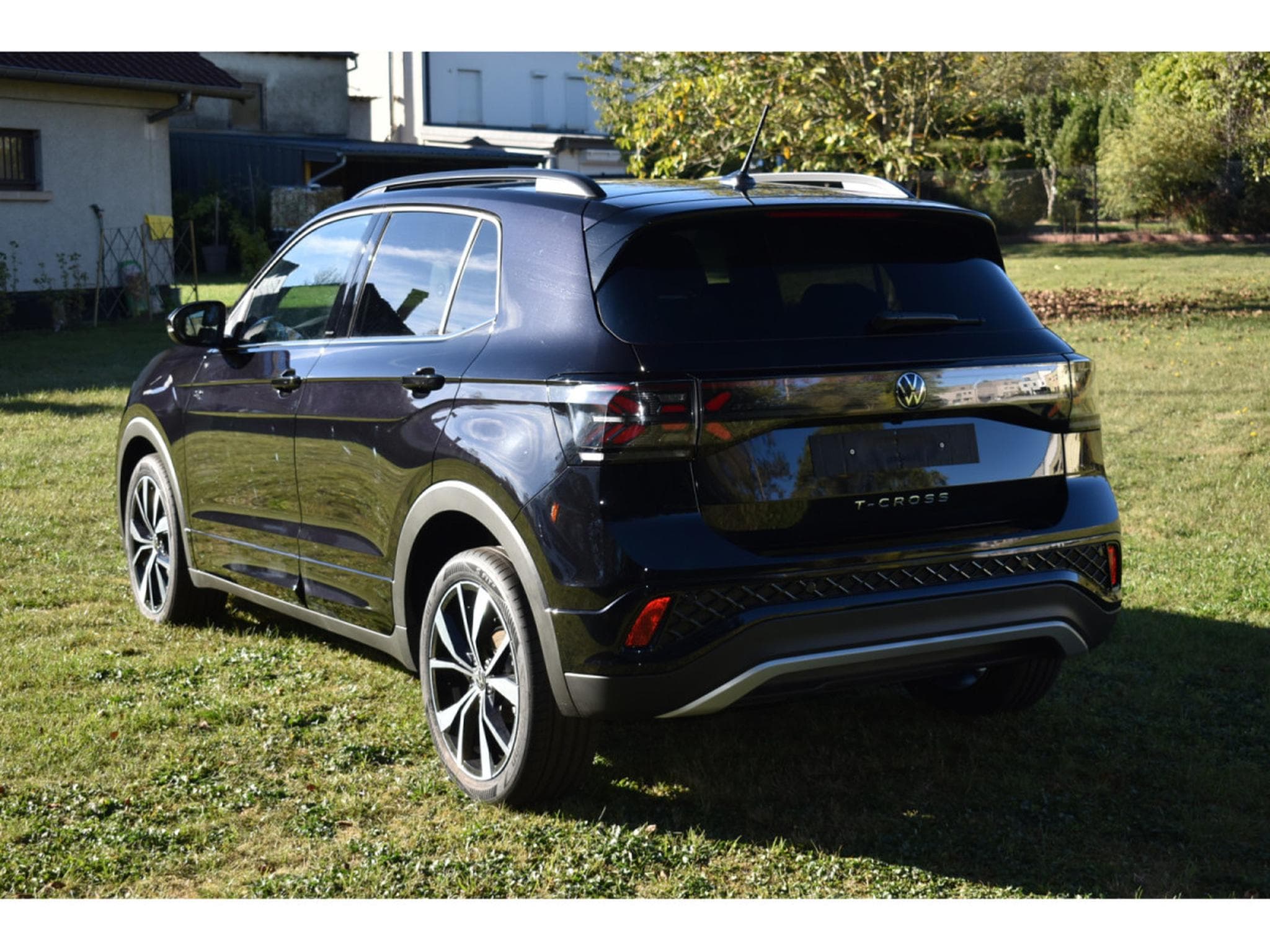 VW T-Cross R-Line 1,5 TSI 150 DSG Matrix 18" AHK En Stock (2026) - Photo 4