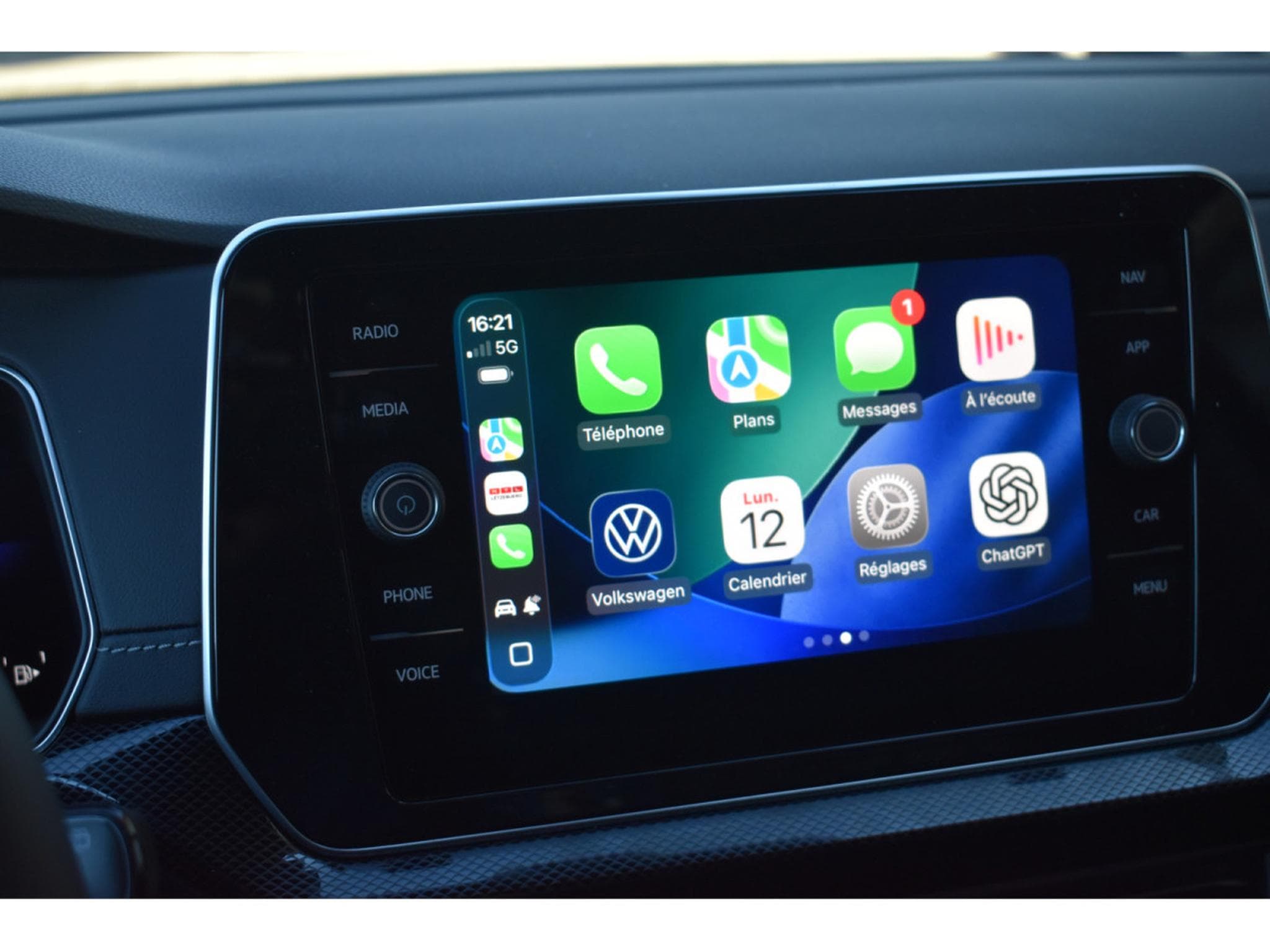 VW T-Cross R-Line 1,5 TSI 150 DSG Matrix 18" AHK En Stock (2026) - Photo 10